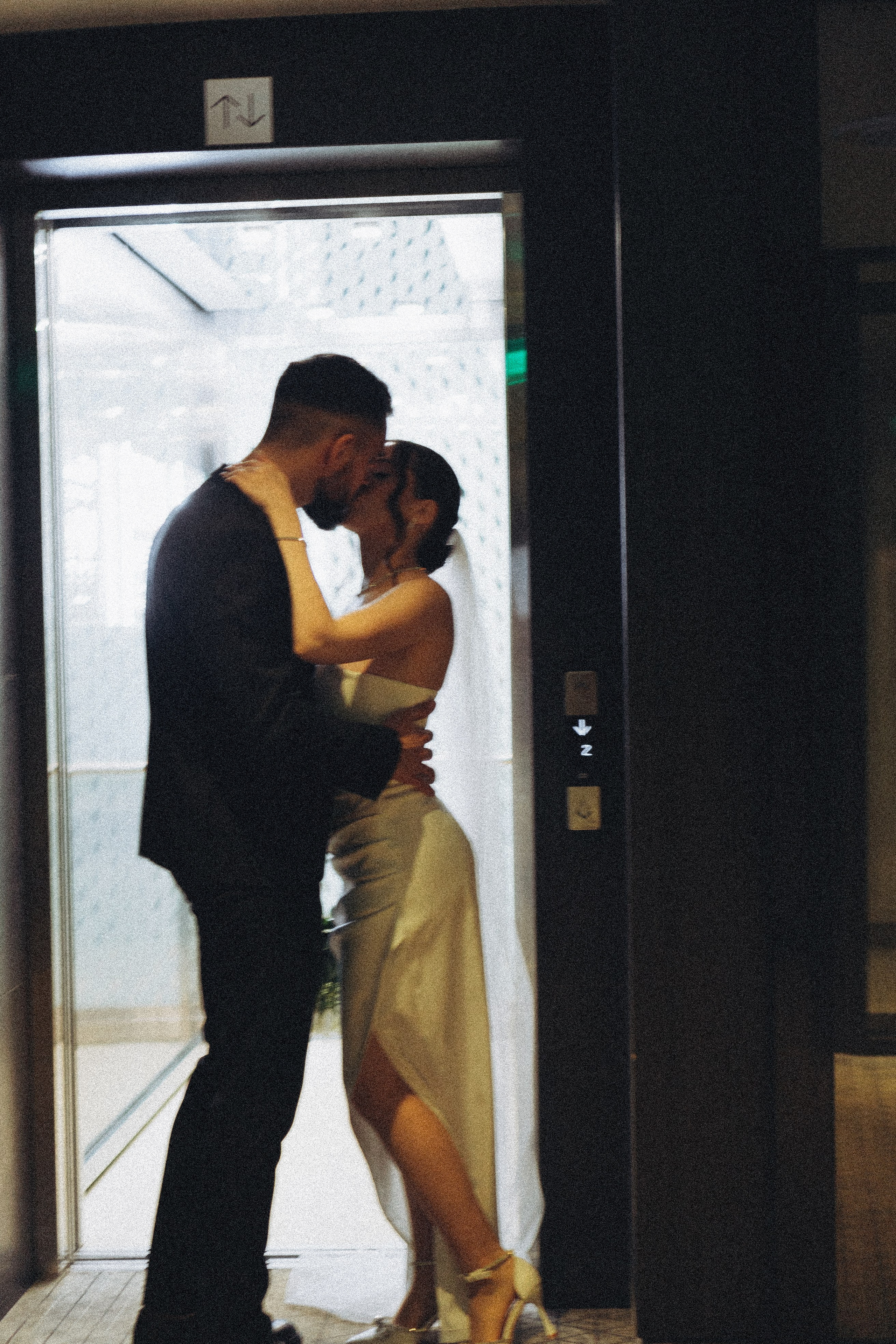 СВАДЕБНАЯ СЬЕМКА СБОРОВ ЖЕНИХА И НЕВЕСТЫ В ОТЕЛЕ И ТАКЖЕ ФОТОСЕССИИЯ В ОТЕЛЕЕ МЕГАПОЛИС БРЯНСК. Профессиональный фотограф, Санкт-Петербург — Виктория Богомолова