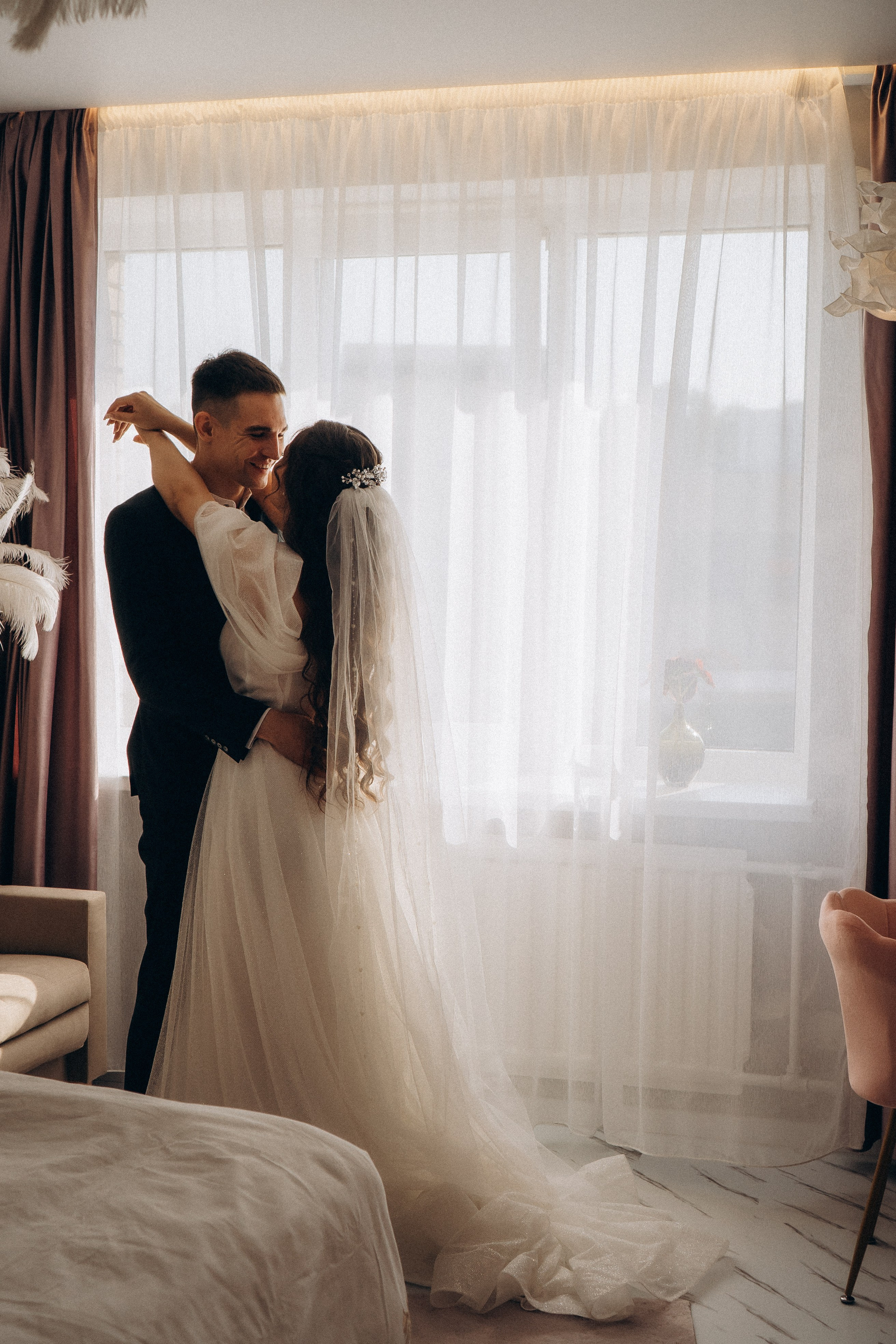 СВАДЕБНАЯ СЬЕМК В ПАРКЕ 300-ЛЕТИЯ. Профессиональный фотограф, Санкт-Петербург — Виктория Богомолова