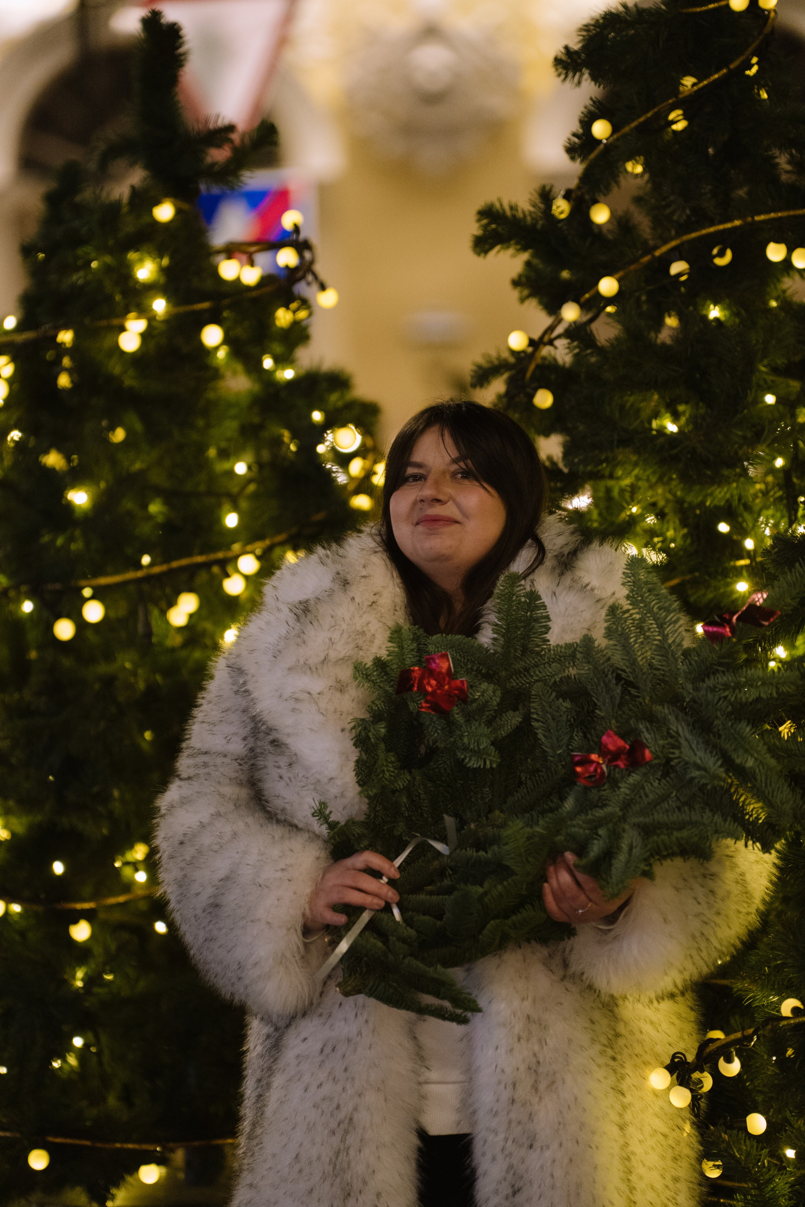 ПРОГУЛКА НА МАНЕЖНОЙ ПЛОЩАДИ ДЛЯ ДЕВУШКИ ПЕРЕД НОВЫМ ГОДОМ (НОВОГОДНЯЯ ФОТОСЕССИИЯ НА МАНЕЖНОЙ ПЛОЩАДИ). Профессиональный фотограф, Санкт-Петербург — Виктория Богомолова