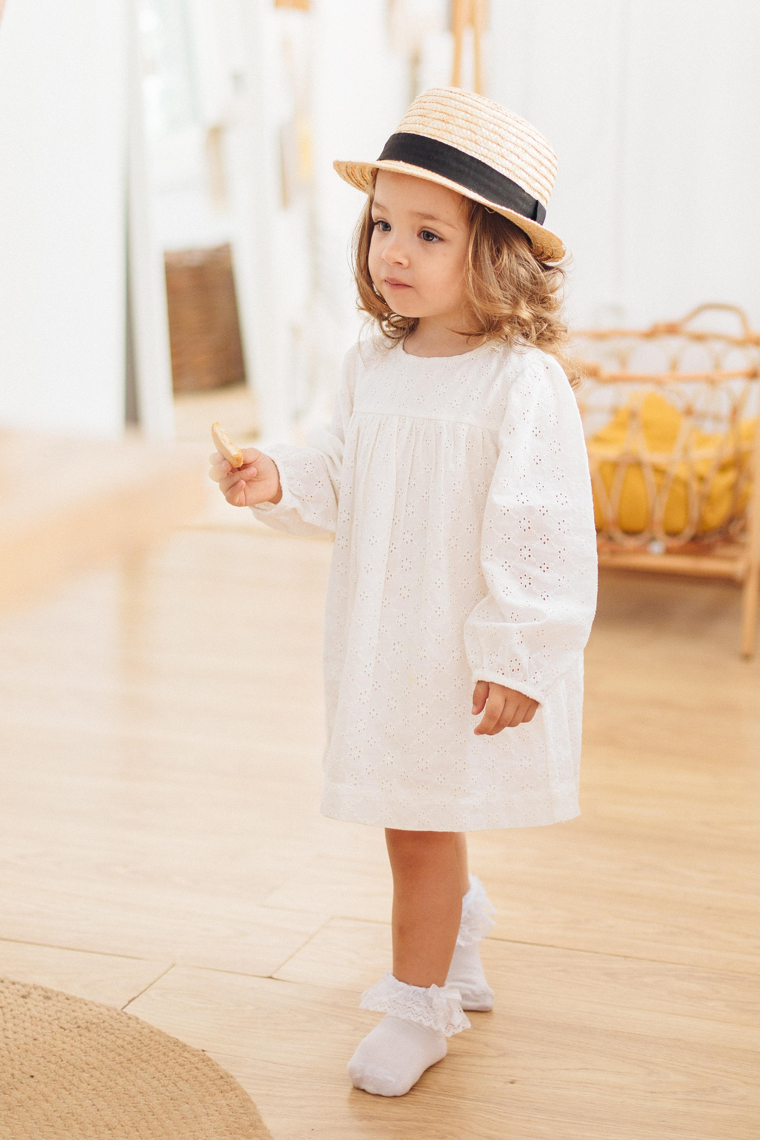 Злата и один солнечный день за городом с родителями. Александр Чернин. Семейный и событийный фотограф