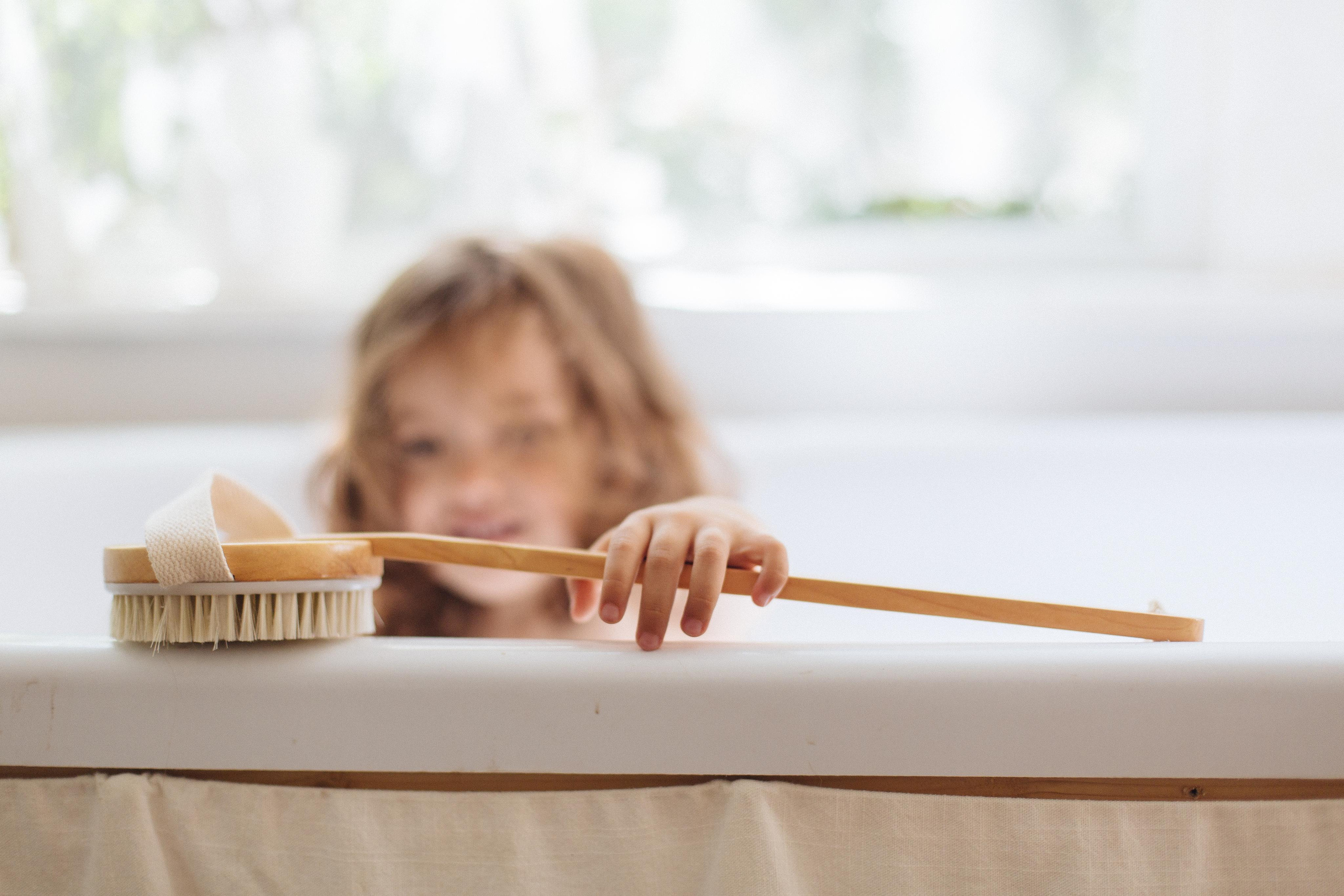 Злата и один солнечный день за городом с родителями. Александр Чернин. Семейный и событийный фотограф