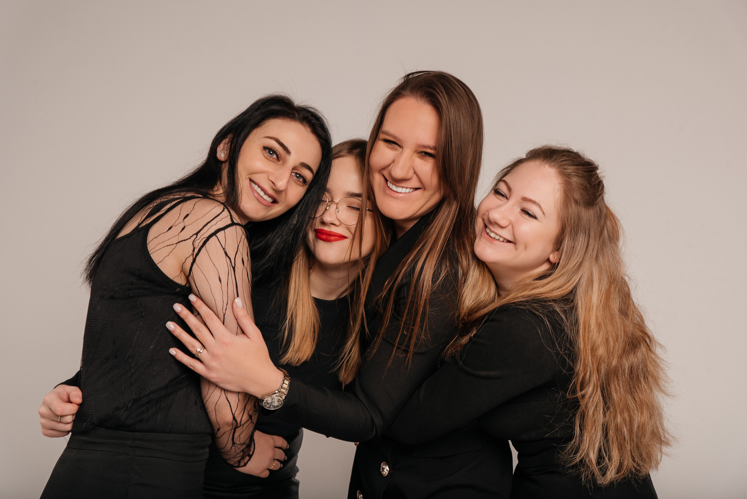 Салон Royal Nails. Свадебный и семейный фотограф в Туле Анастасия Чаликова