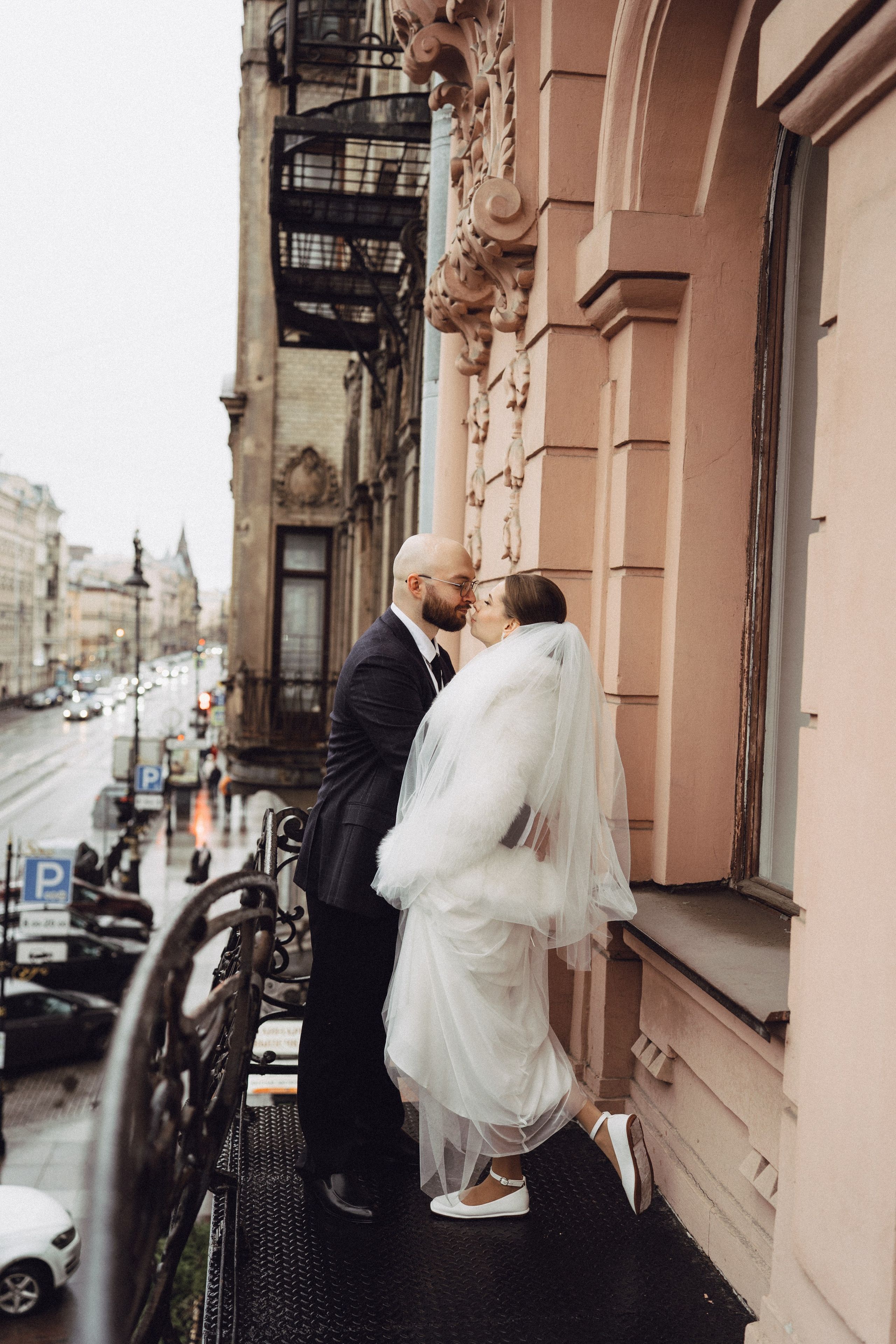 СВАДЕБНАЯ СЬЕМКА ВО ВТОРОМ ДВОРЦЕ (ДЕКАБРЬ) ТАКЖЕ СЬЕМКА В СТУДИИ НА ЧЕРНЫШЕВСКОЙ. Профессиональный фотограф, Санкт-Петербург — Виктория Богомолова