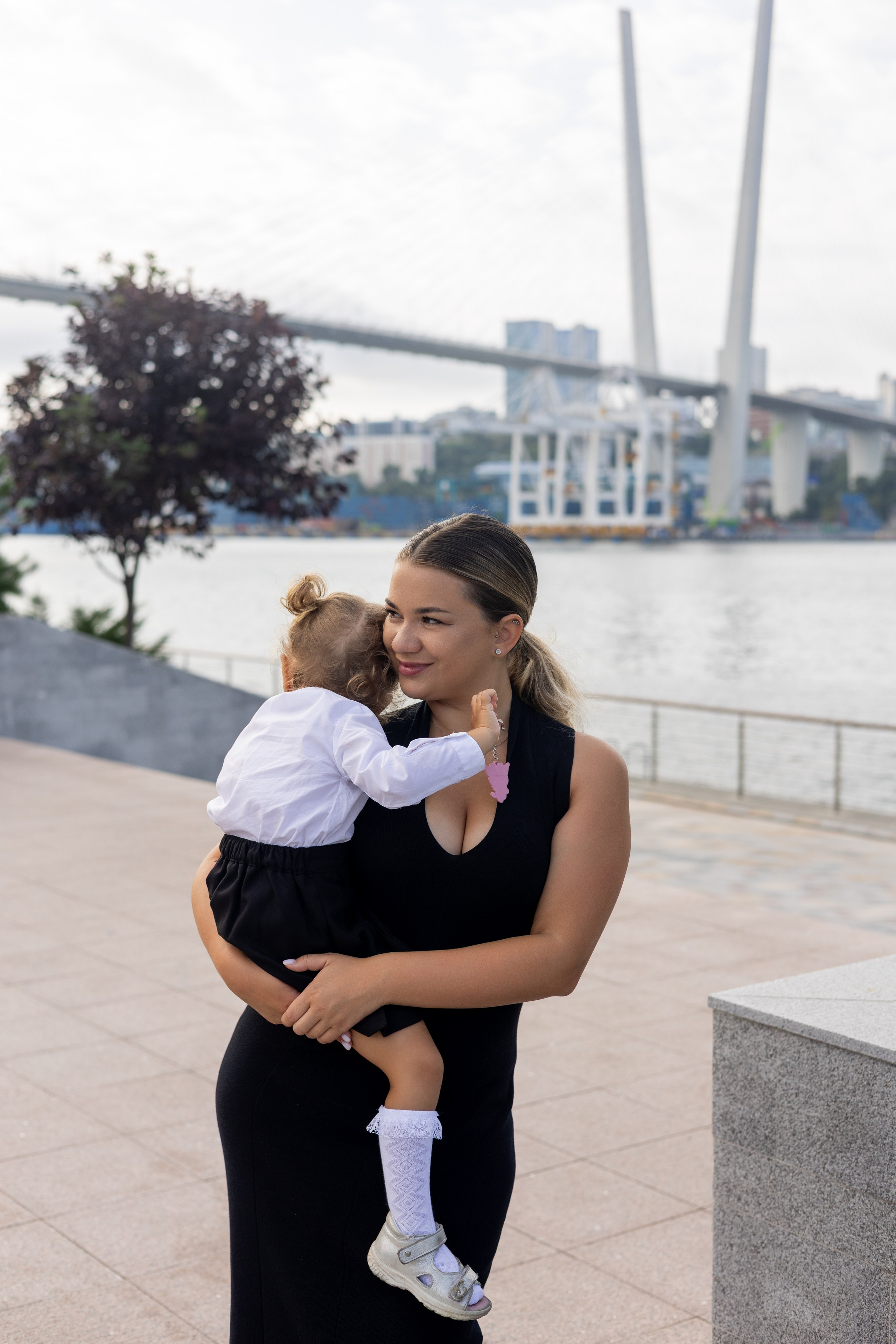 Эмилия с мамой. Портретный, свадебный, репортажный фотограф во Владивостоке Юлиана Джули Фокс