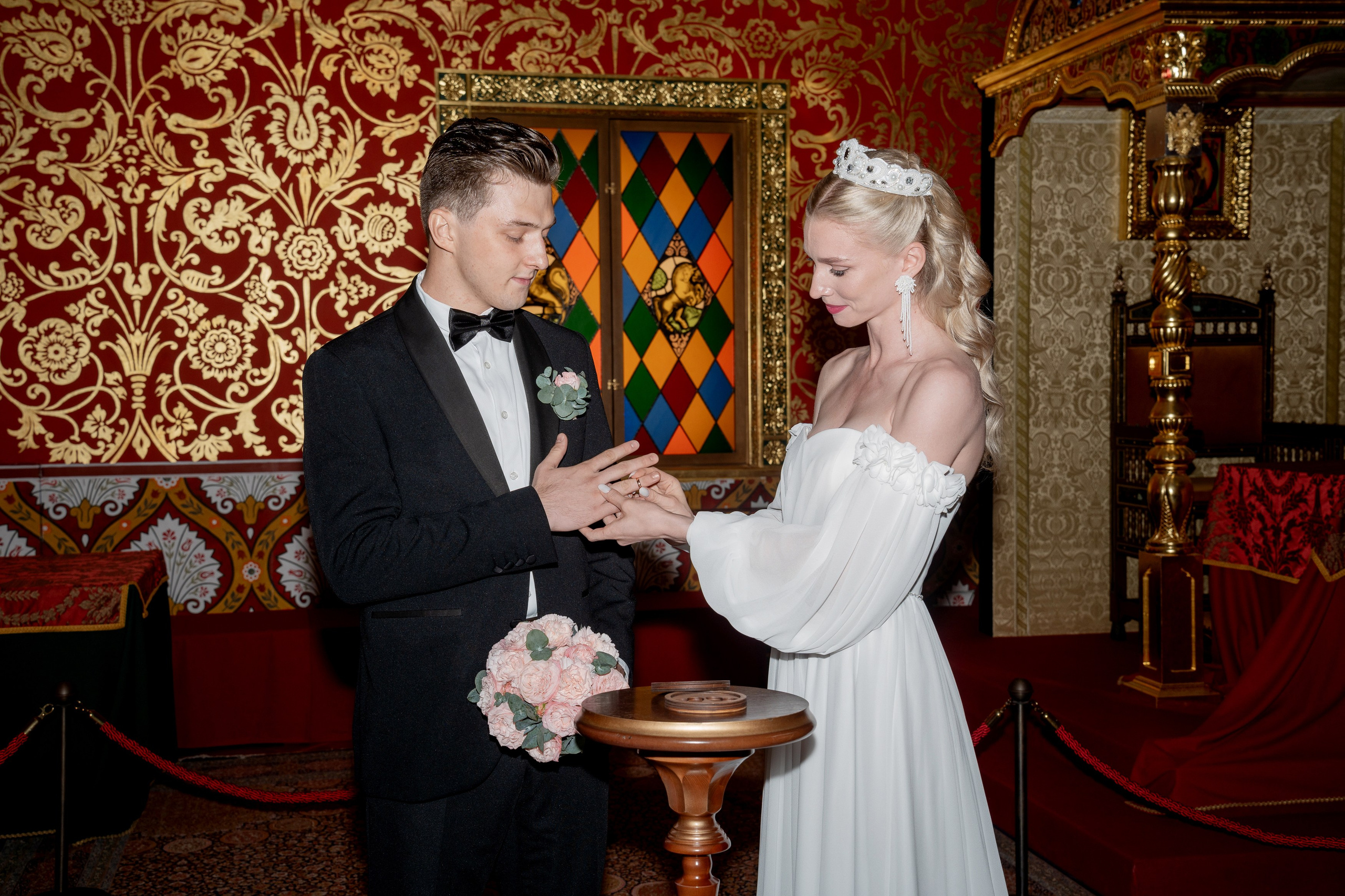 Роспись в Коломенском. Портретный фотограф Олеся Владимирова в Москве