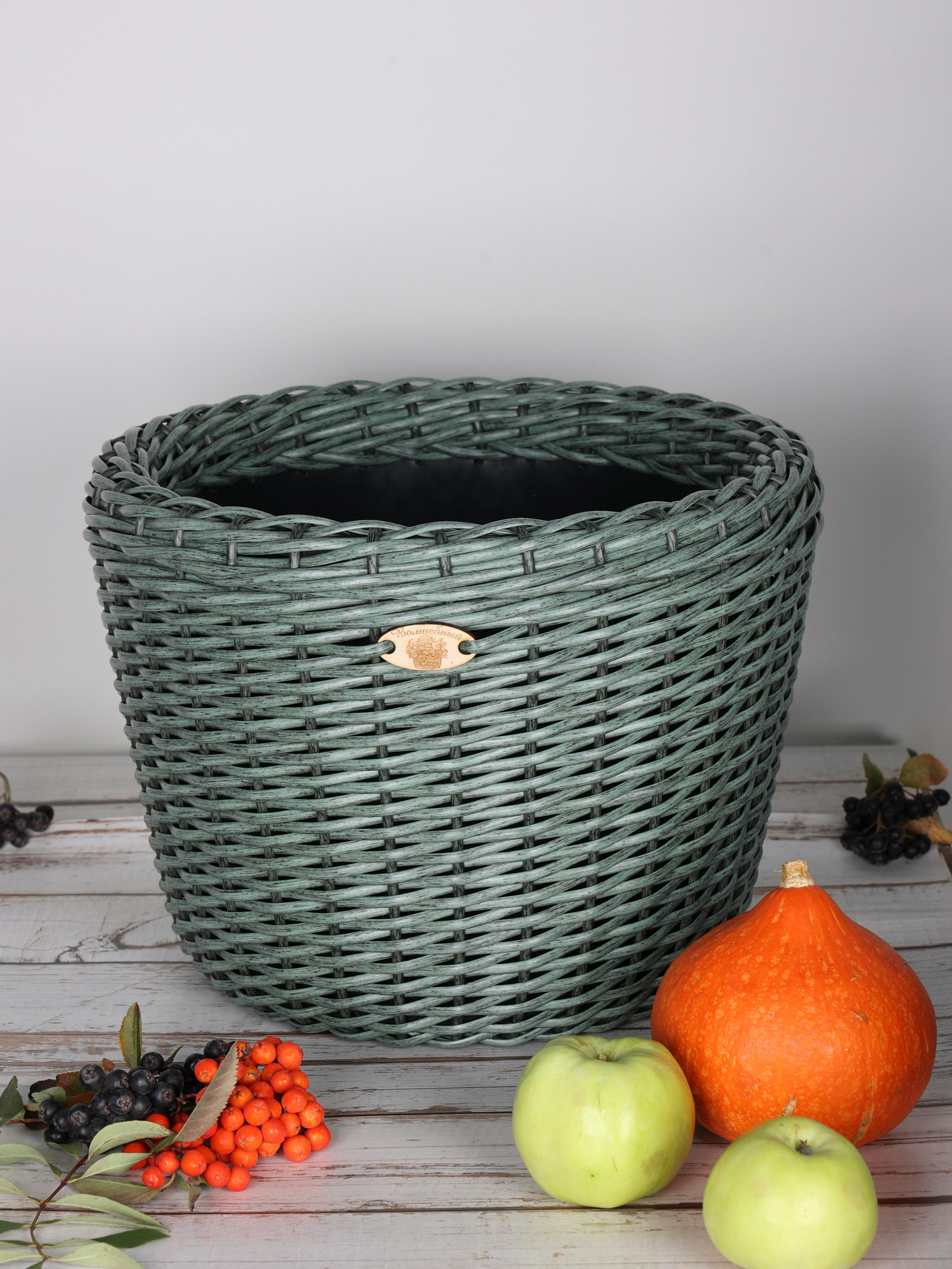 КОРЗИНЫ РОТАНГ. Фотограф Владимир Роля