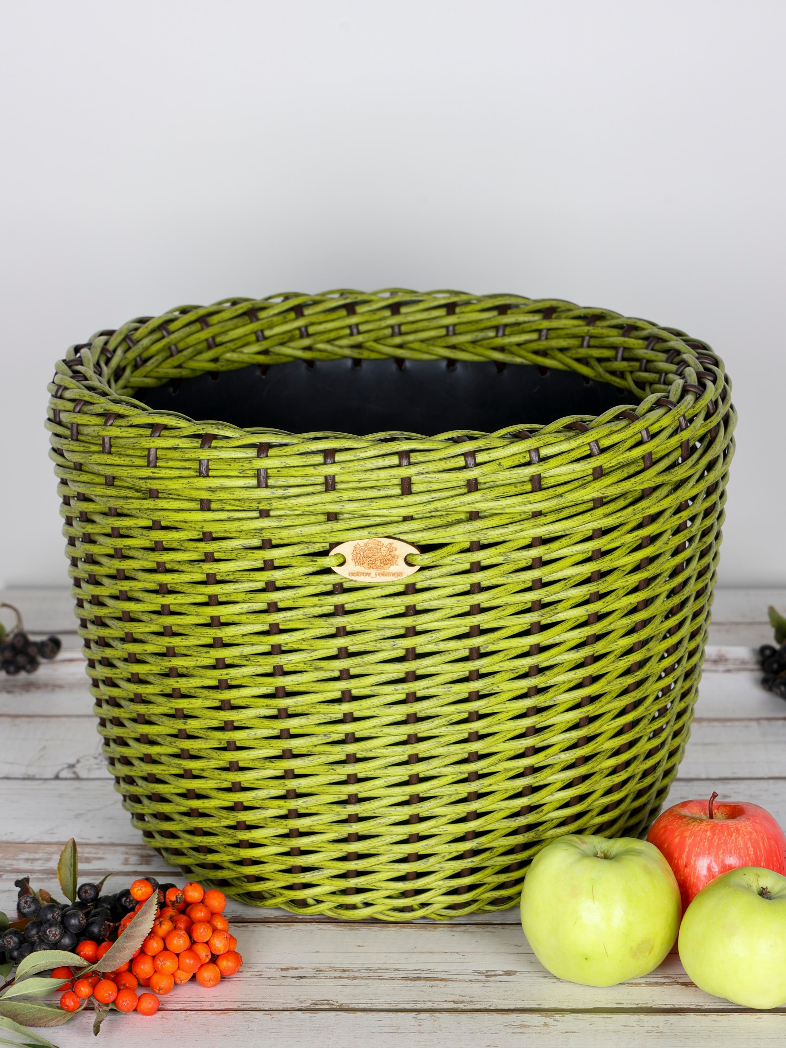 КОРЗИНЫ РОТАНГ. Фотограф Владимир Роля