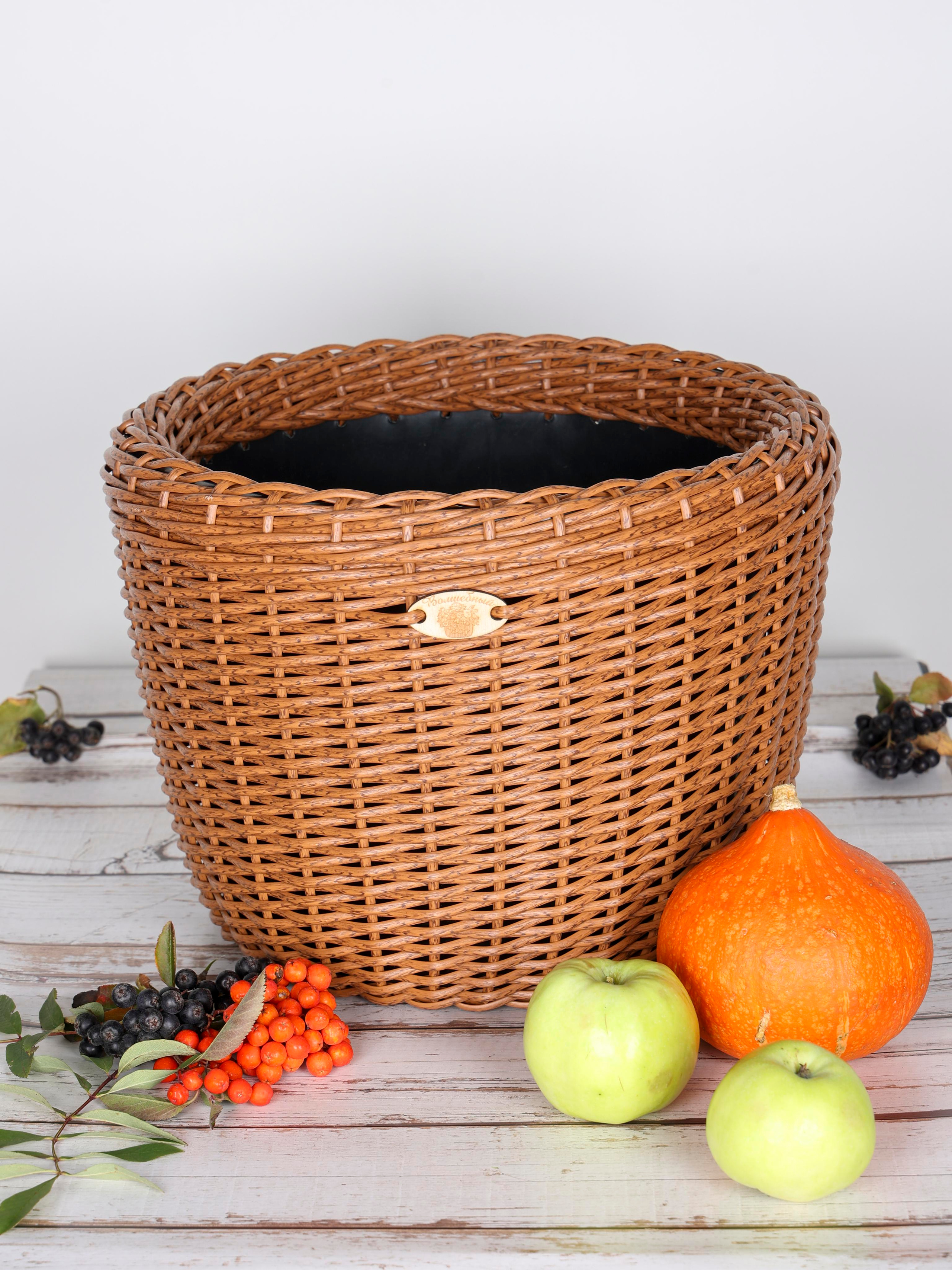 КОРЗИНЫ РОТАНГ. Фотограф Владимир Роля