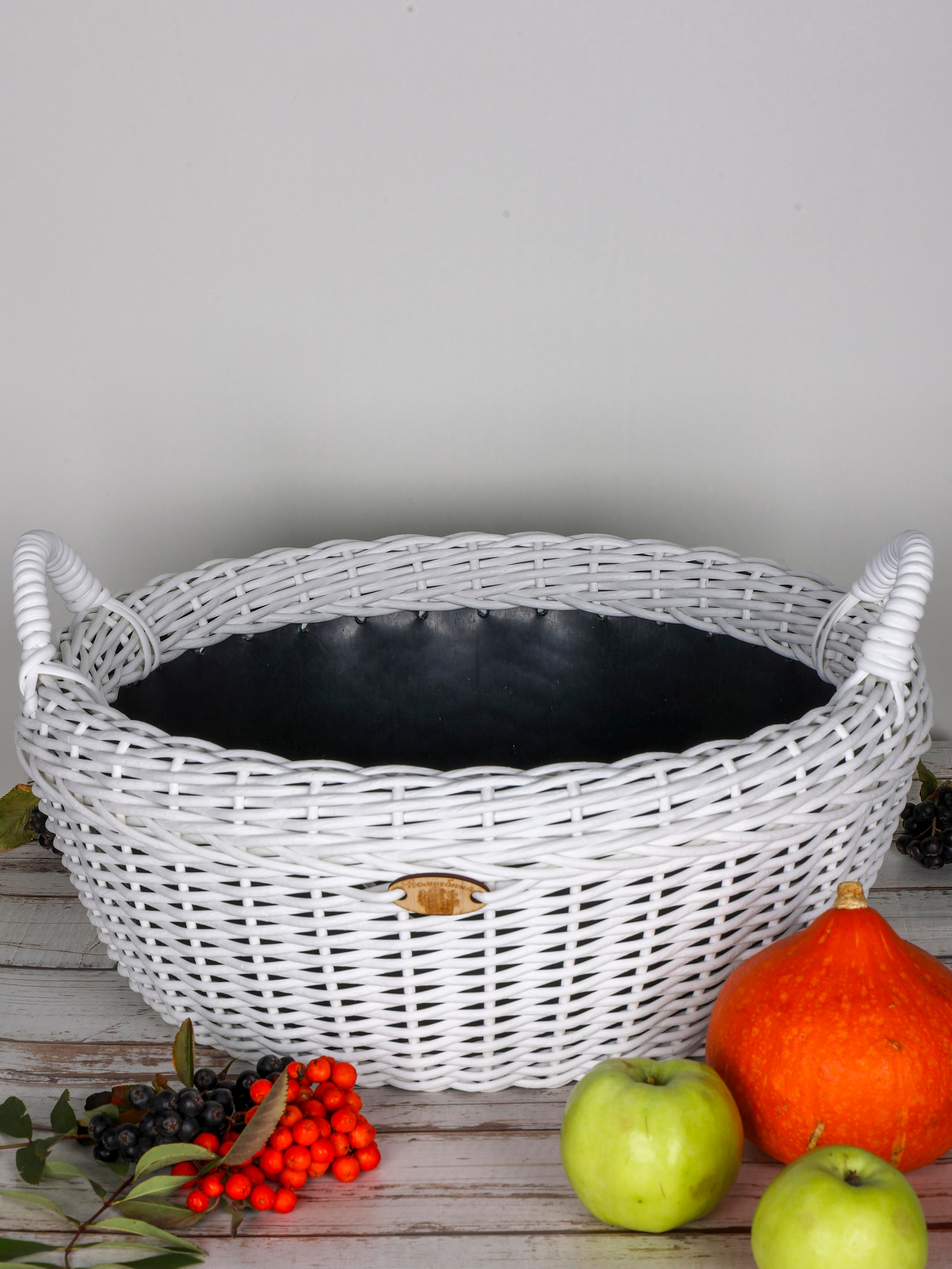 КОРЗИНЫ РОТАНГ. Фотограф Владимир Роля