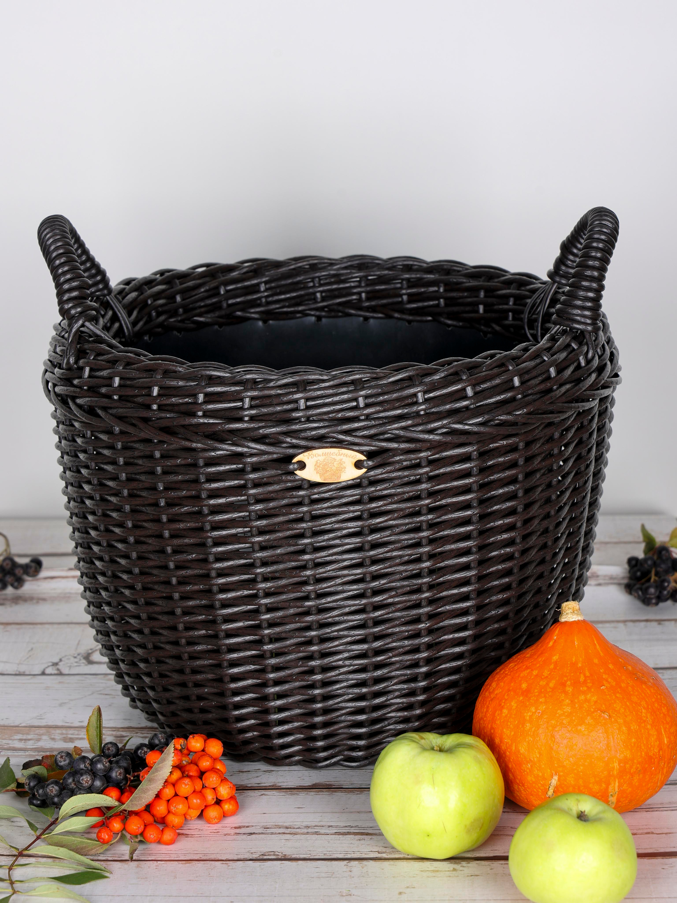 КОРЗИНЫ РОТАНГ. Фотограф Владимир Роля