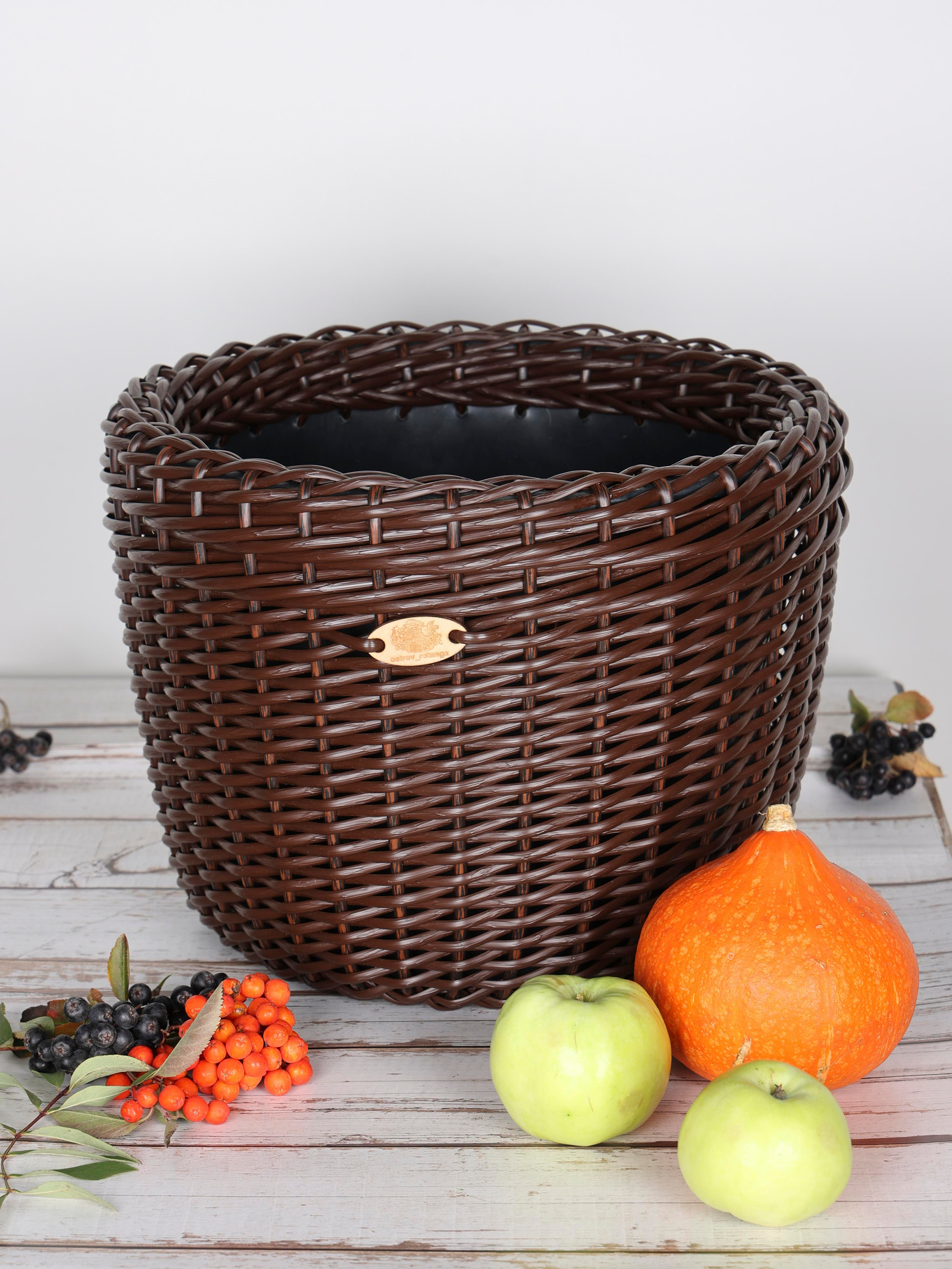 КОРЗИНЫ РОТАНГ. Фотограф Владимир Роля