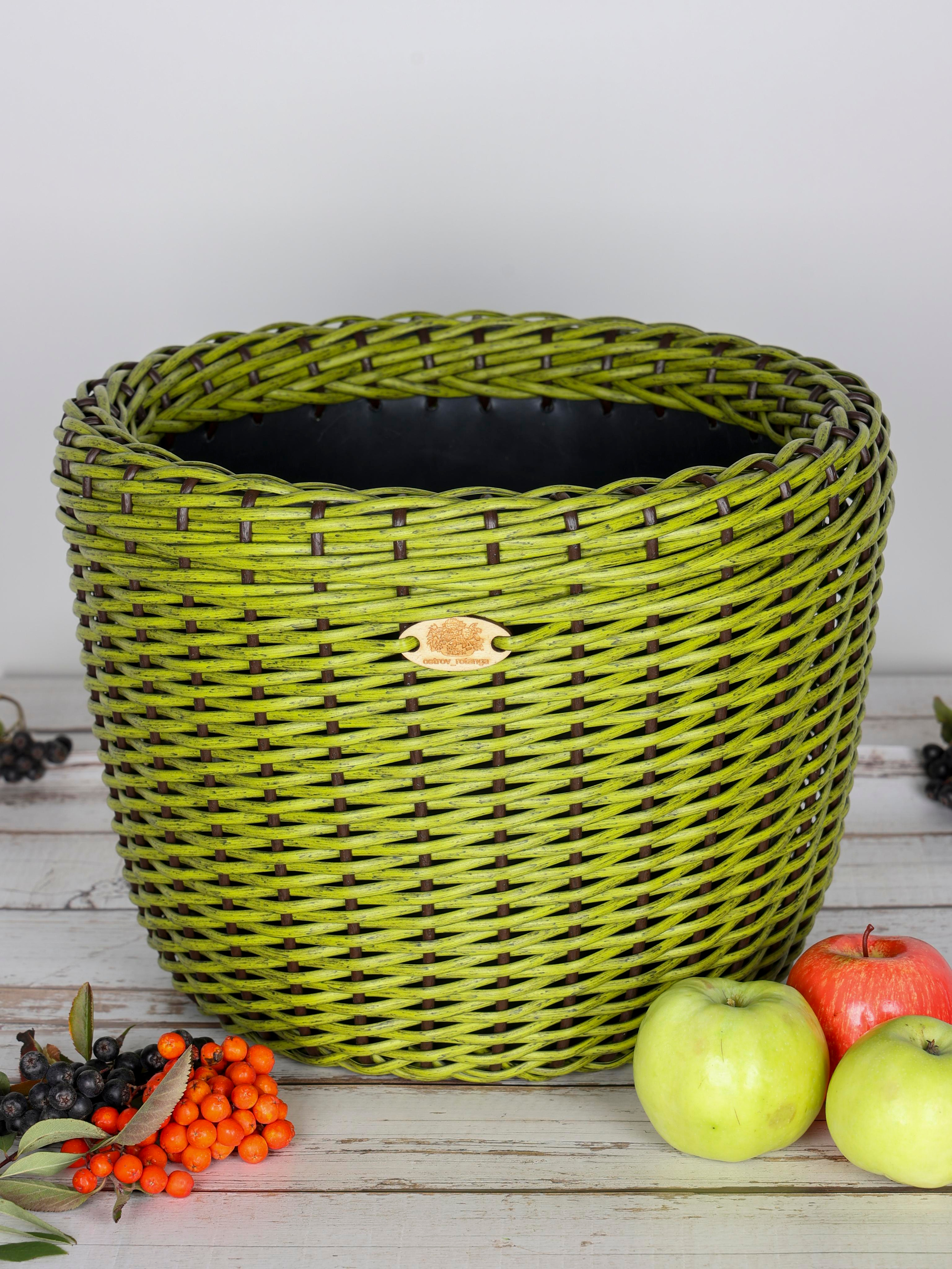 КОРЗИНЫ РОТАНГ. Фотограф Владимир Роля