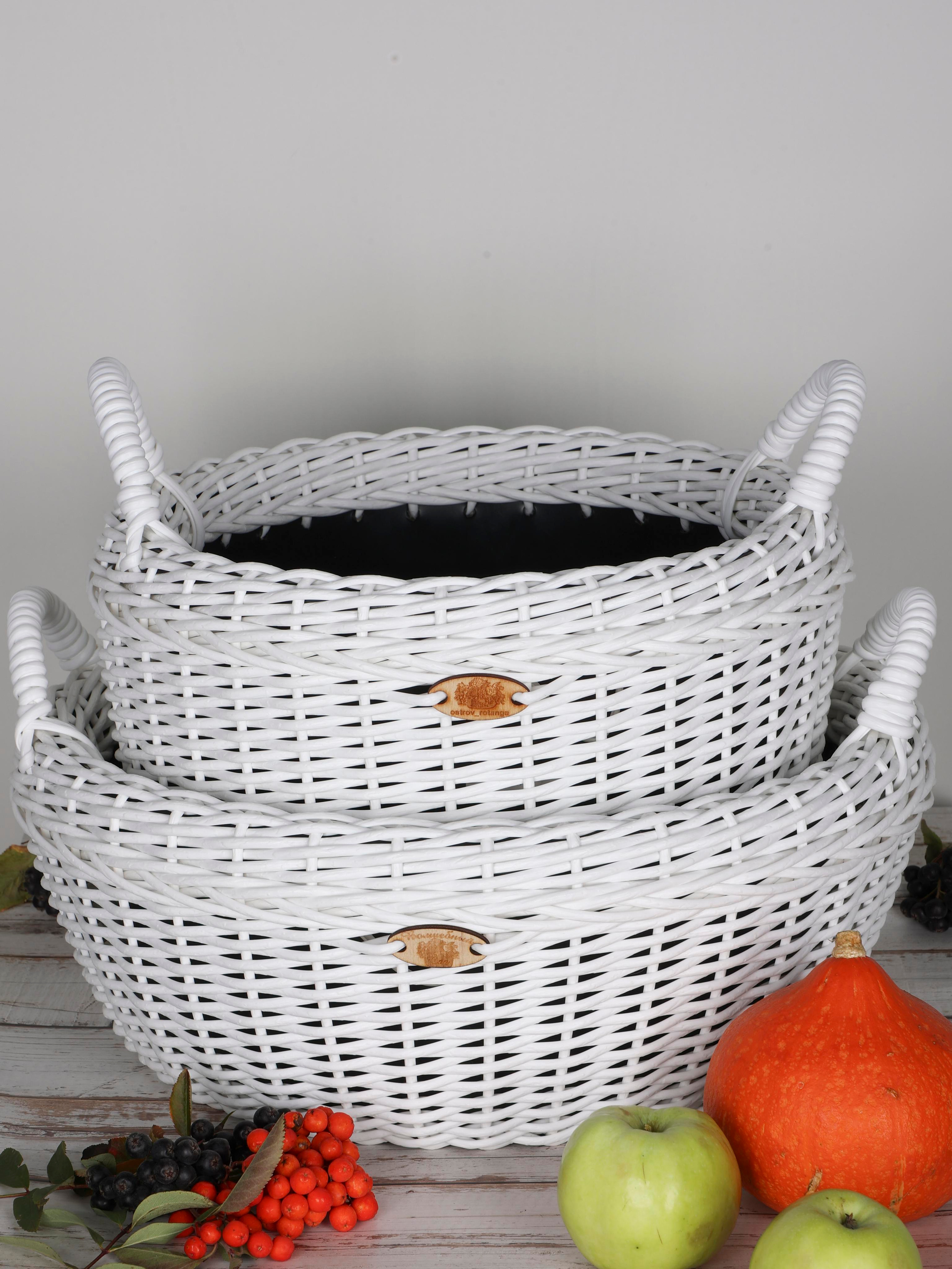 КОРЗИНЫ РОТАНГ. Фотограф Владимир Роля