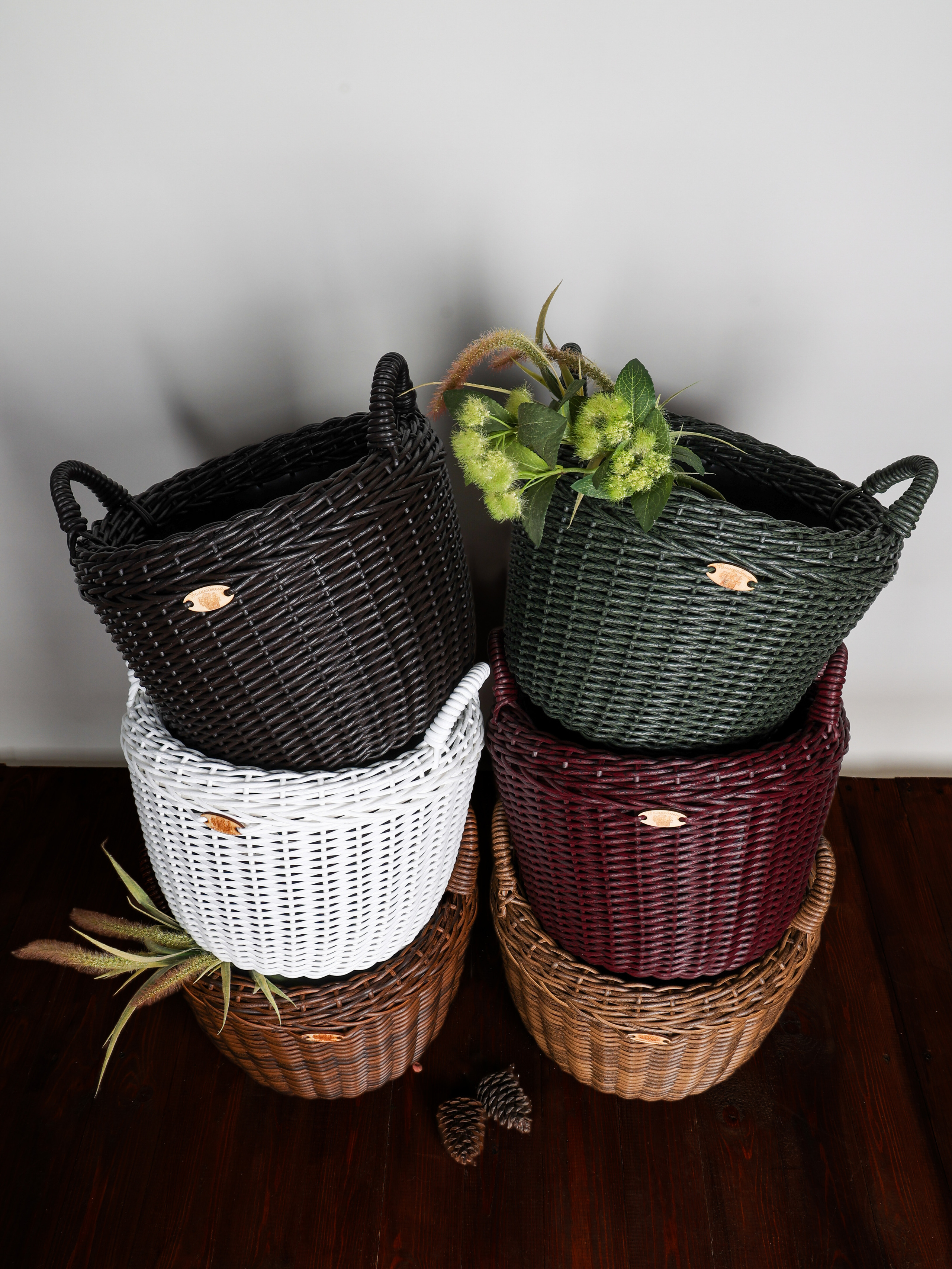 КОРЗИНЫ РОТАНГ. Фотограф Владимир Роля