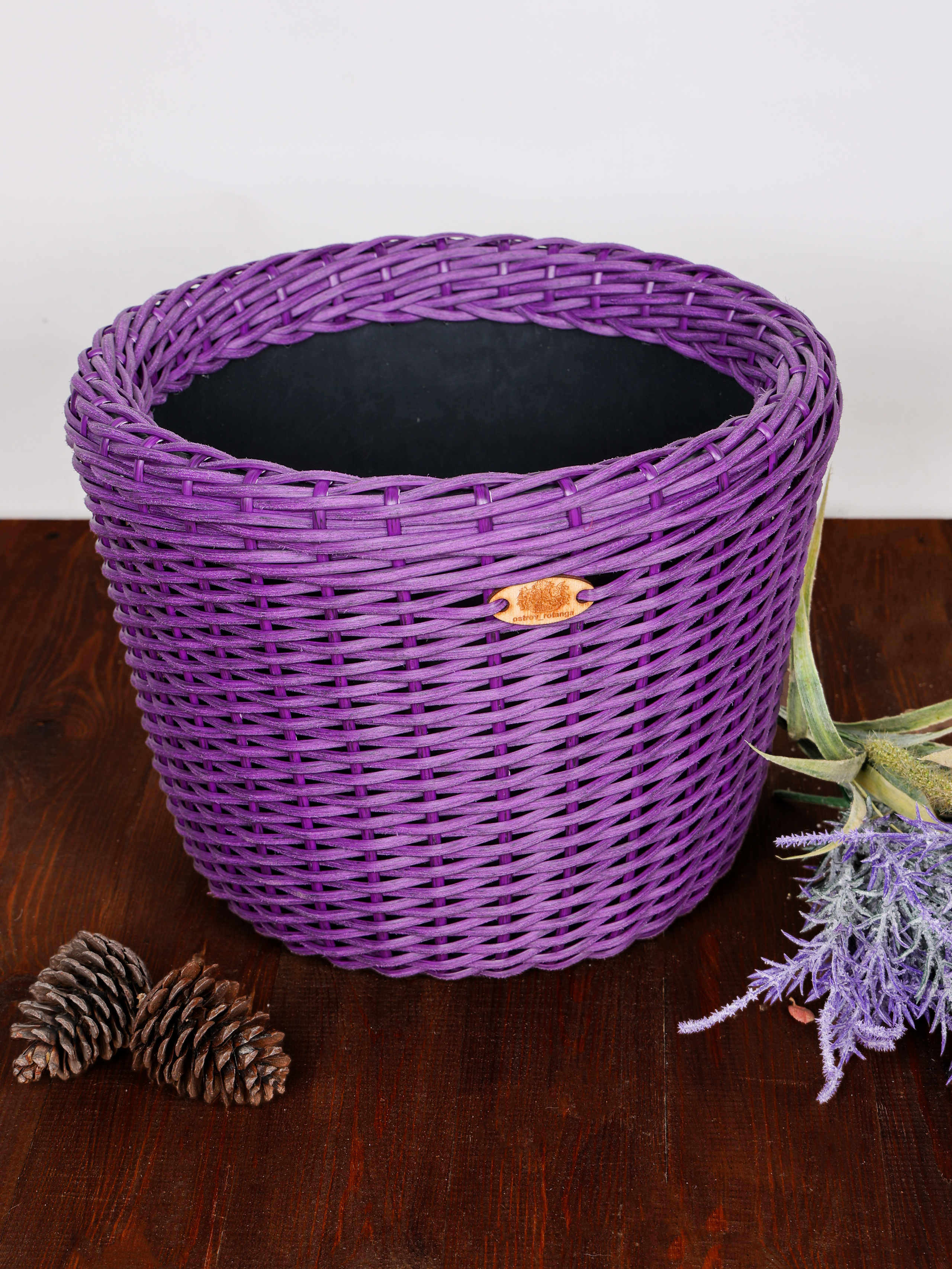 КОРЗИНЫ РОТАНГ. Фотограф Владимир Роля