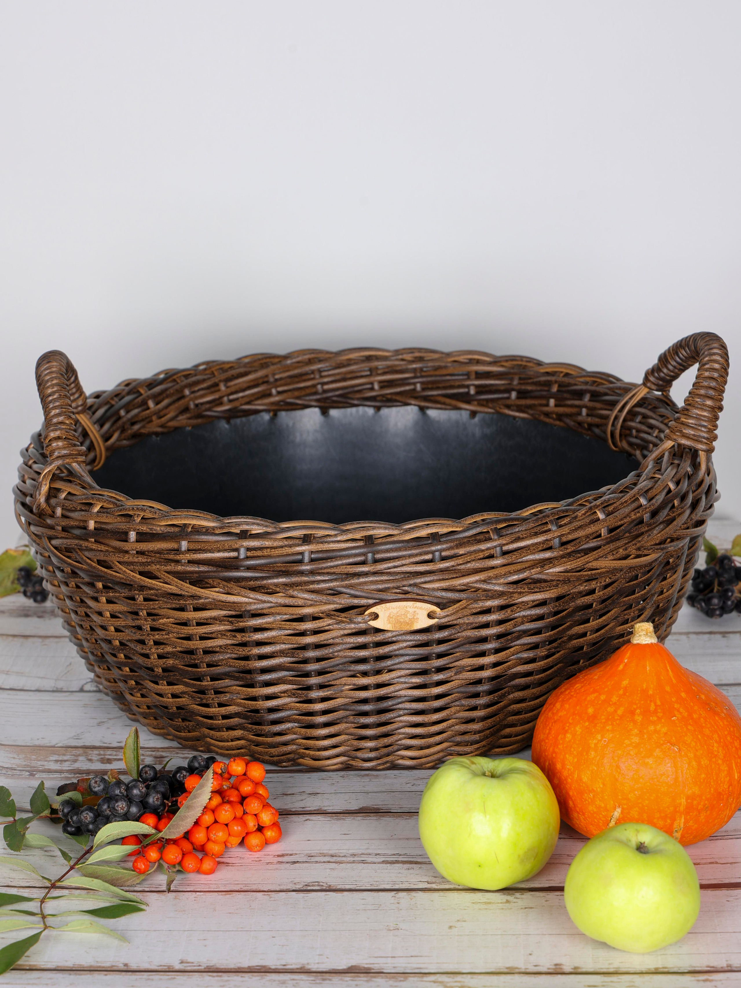 КОРЗИНЫ РОТАНГ. Фотограф Владимир Роля