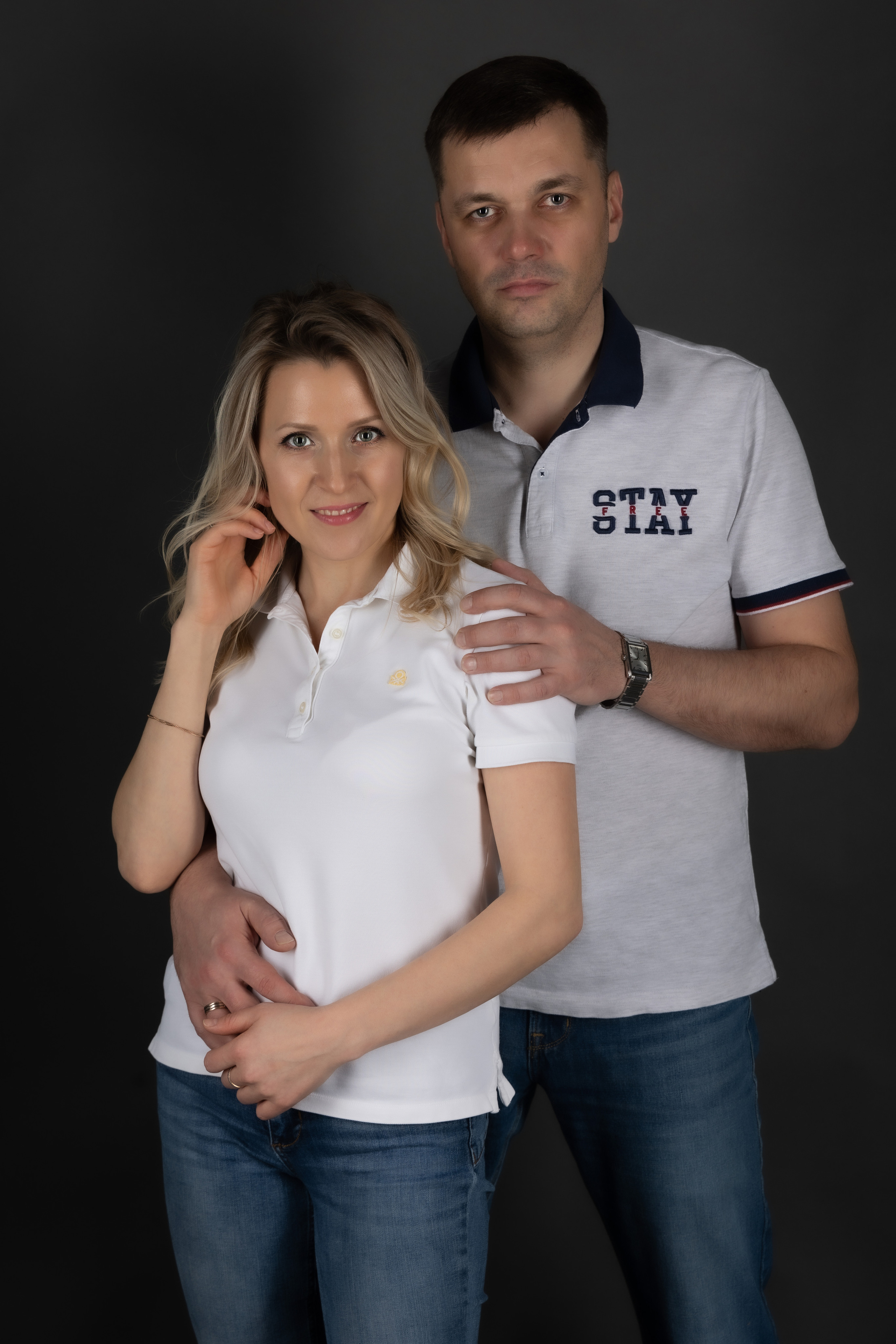 МАМА, ПАПА, МАЛЫШ И СОБАКА. Фотограф Владимир Роля