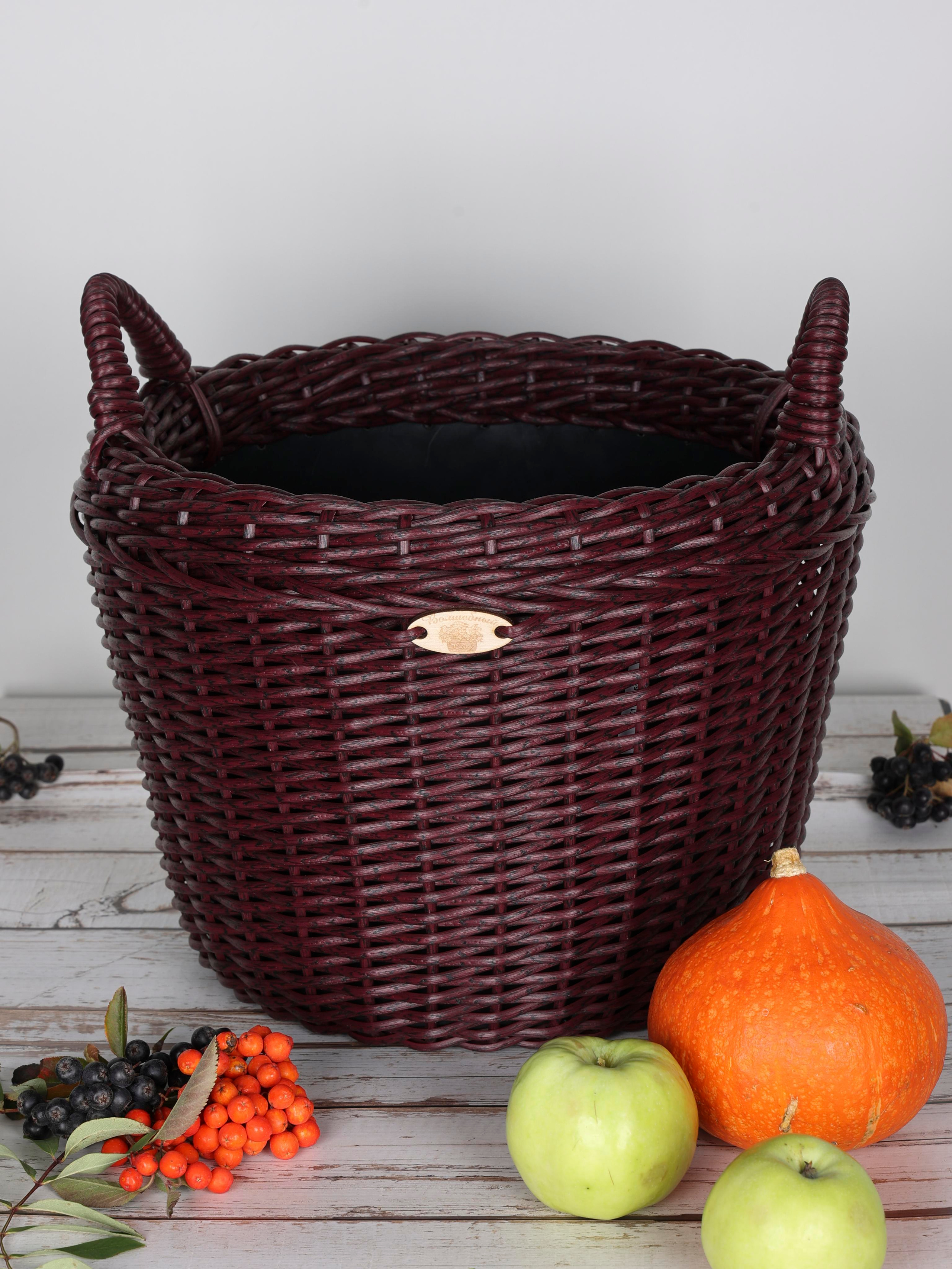 КОРЗИНЫ РОТАНГ. Фотограф Владимир Роля