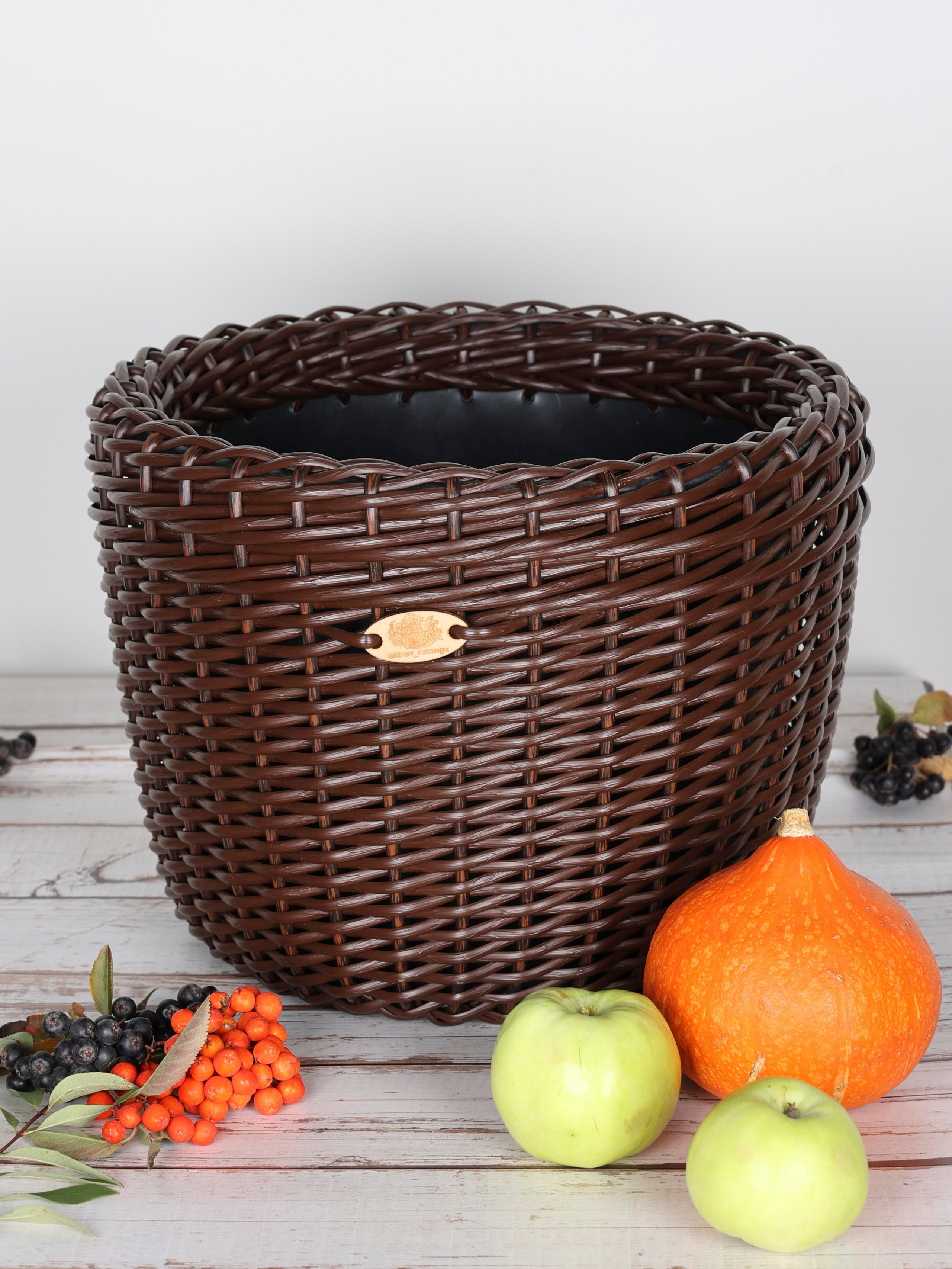 КОРЗИНЫ РОТАНГ. Фотограф Владимир Роля