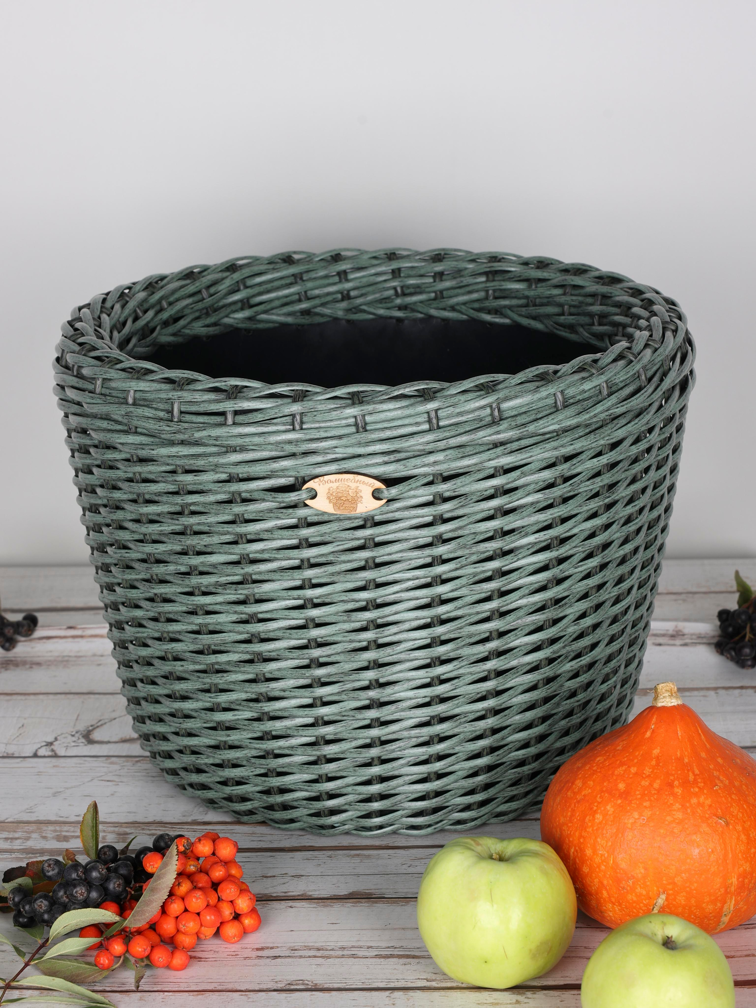 КОРЗИНЫ РОТАНГ. Фотограф Владимир Роля