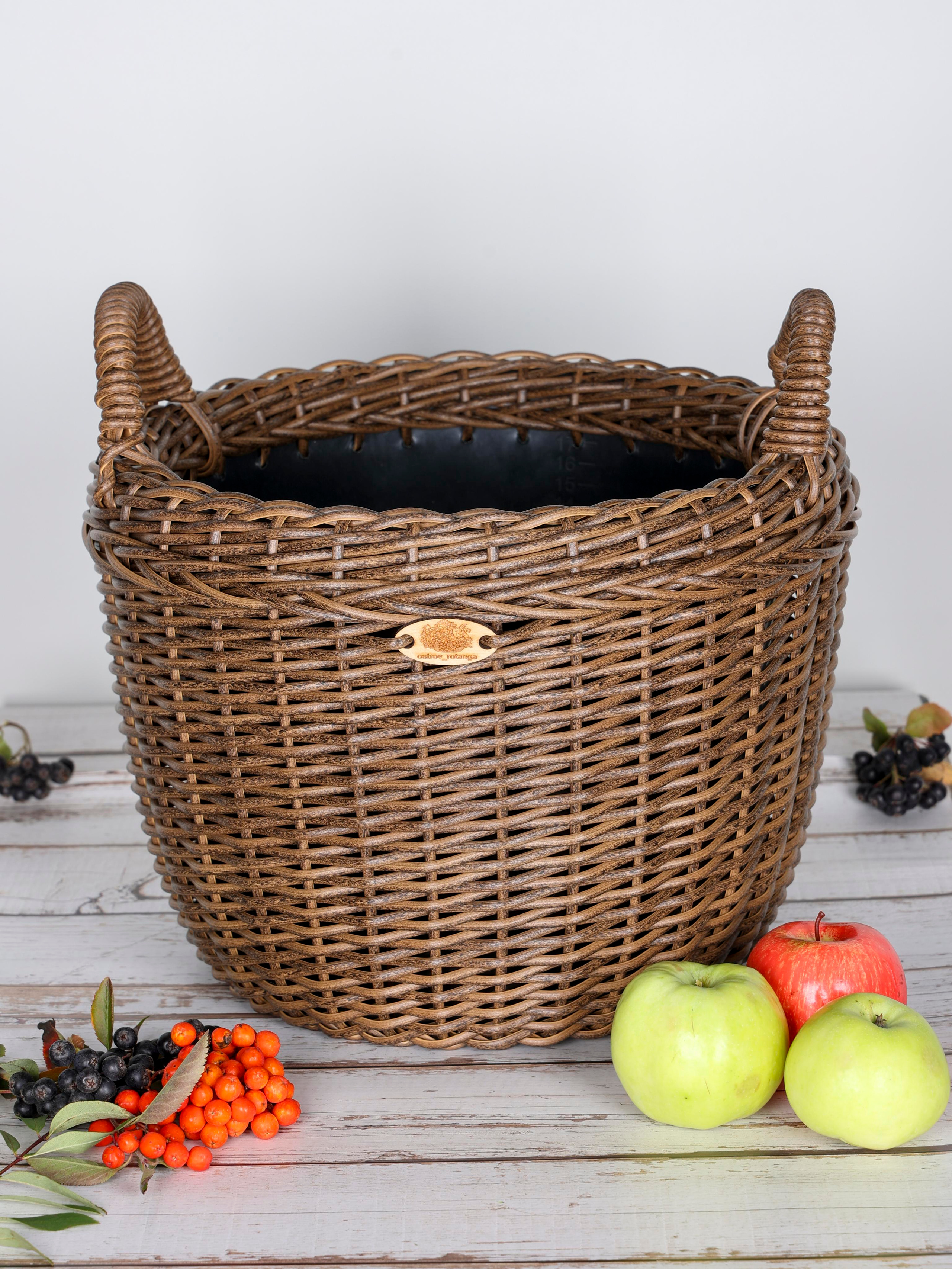 КОРЗИНЫ РОТАНГ. Фотограф Владимир Роля