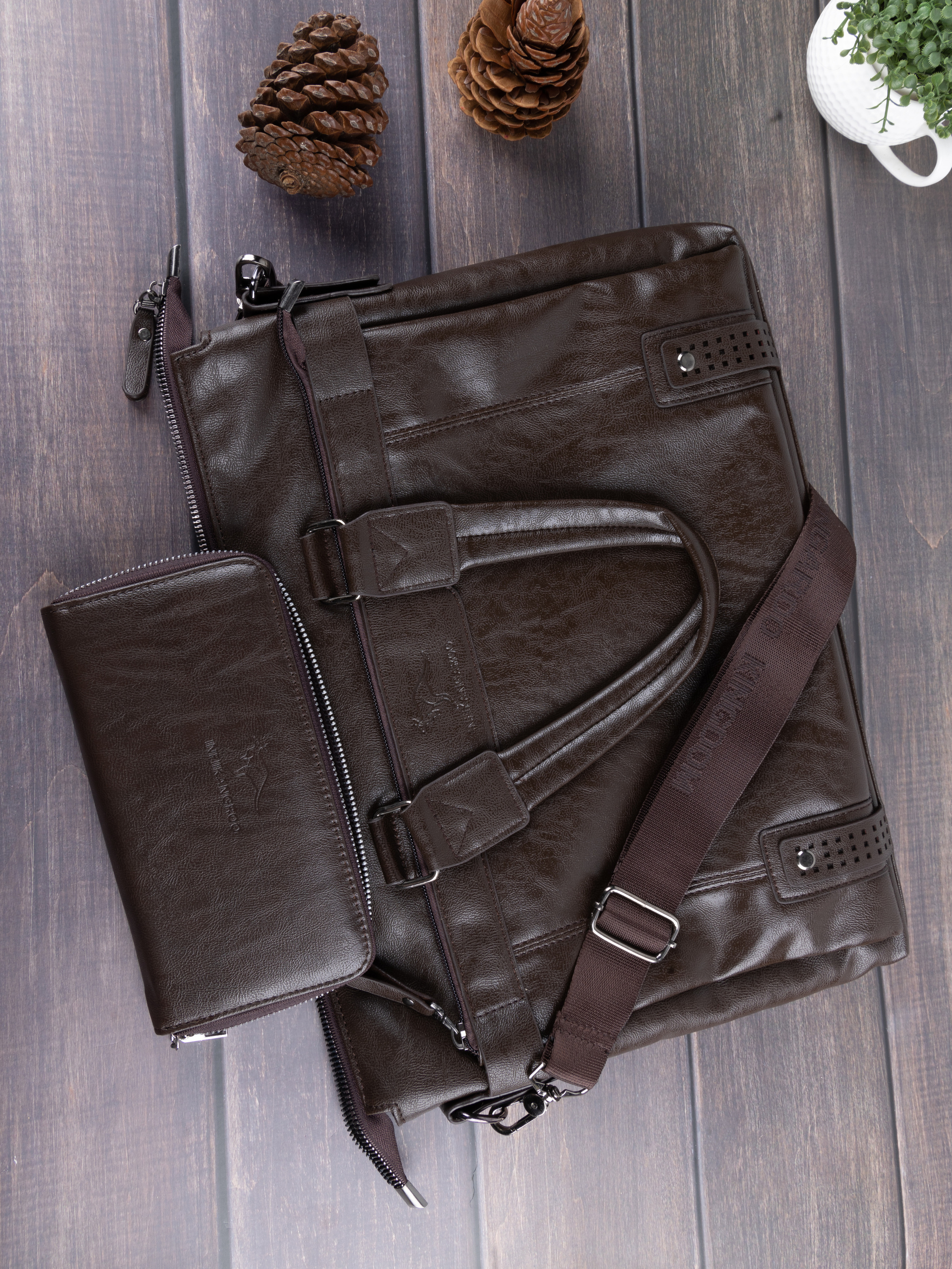 СУМКИ. Фотограф Владимир Роля