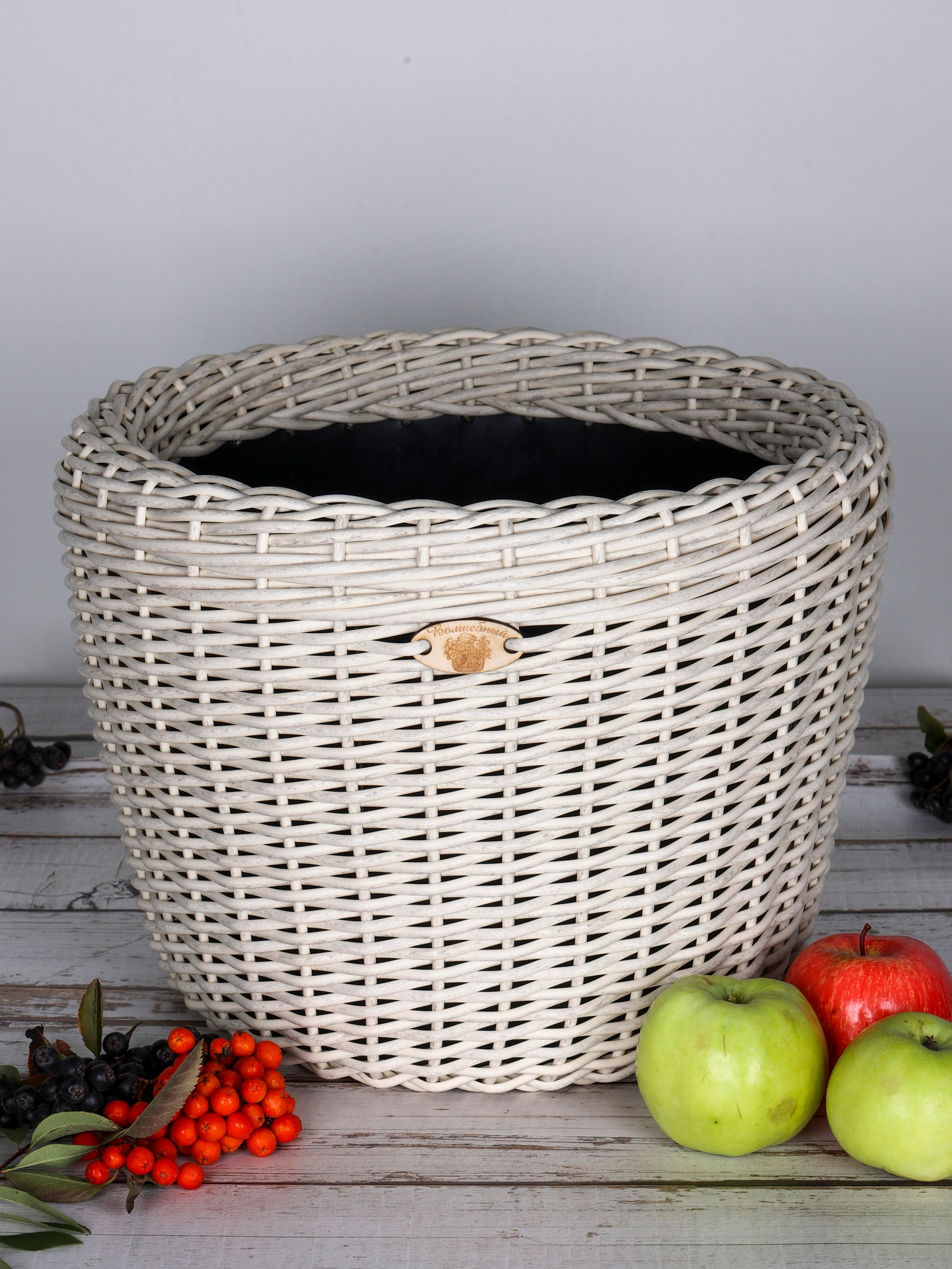 КОРЗИНЫ РОТАНГ. Фотограф Владимир Роля