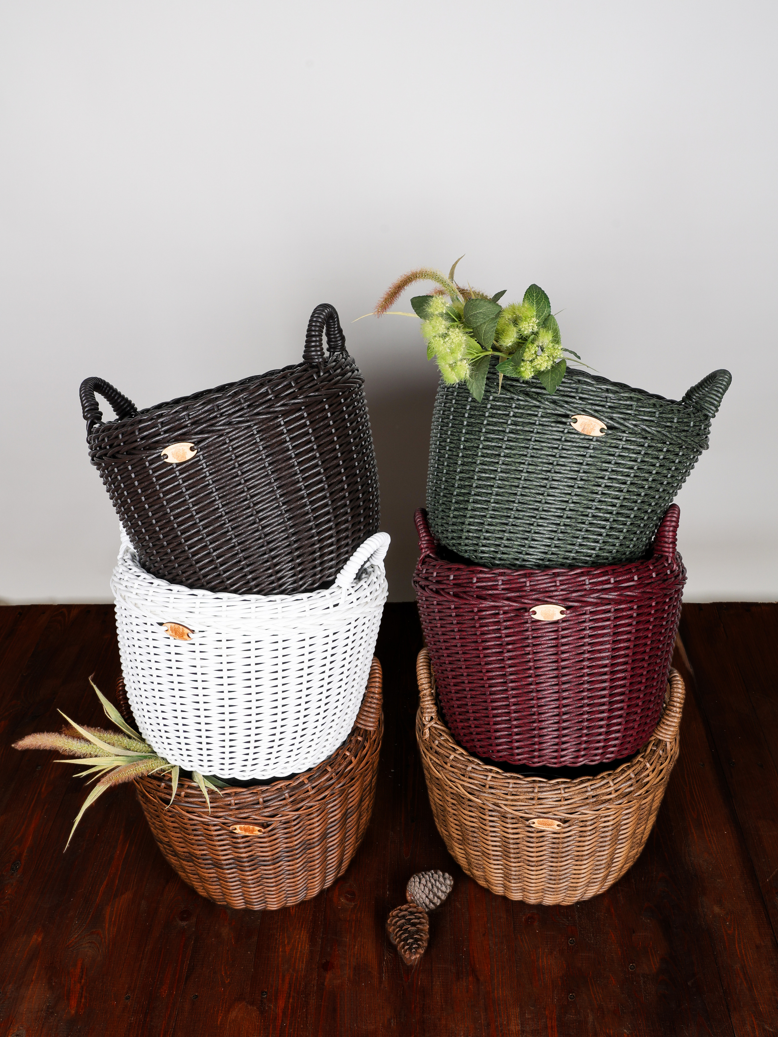 КОРЗИНЫ РОТАНГ. Фотограф Владимир Роля