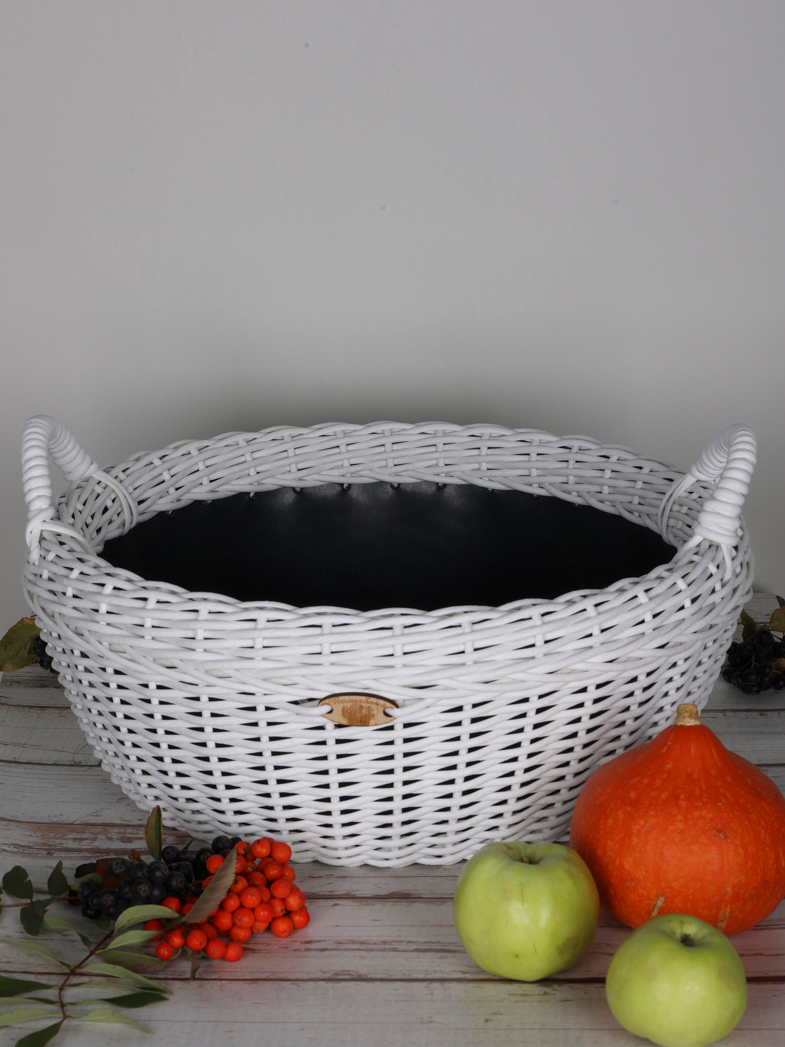 КОРЗИНЫ РОТАНГ. Фотограф Владимир Роля