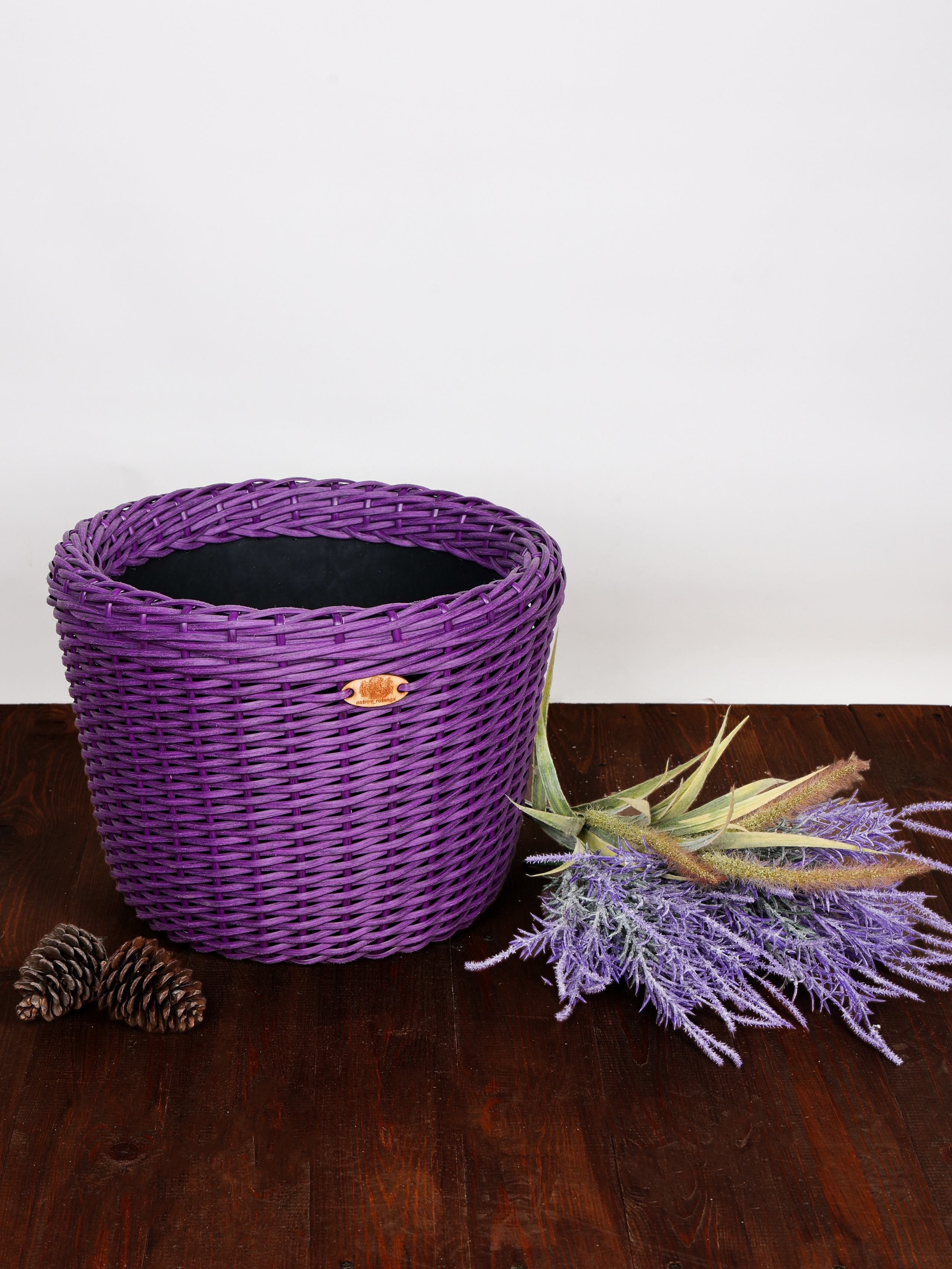 КОРЗИНЫ РОТАНГ. Фотограф Владимир Роля