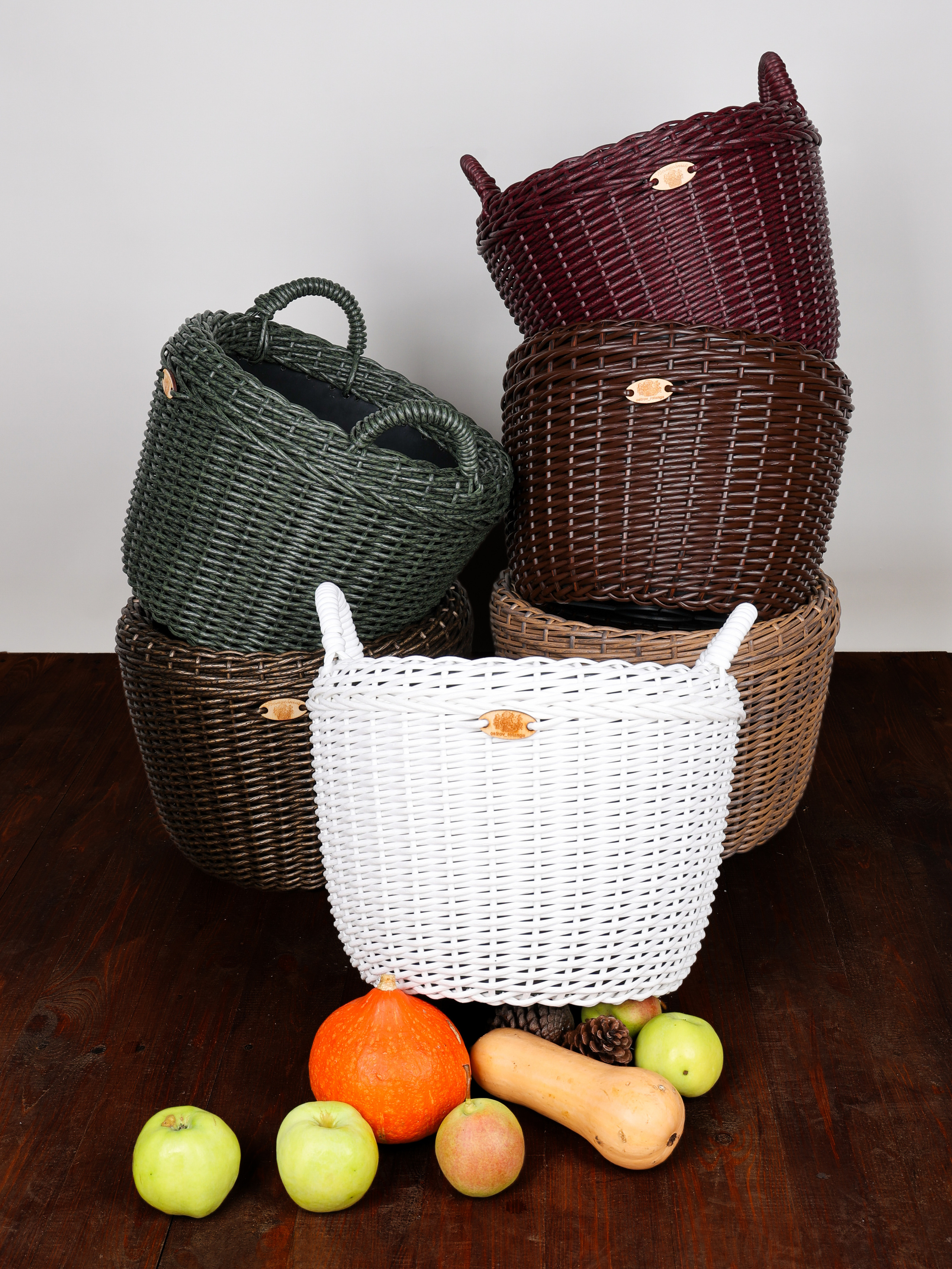 КОРЗИНЫ РОТАНГ. Фотограф Владимир Роля