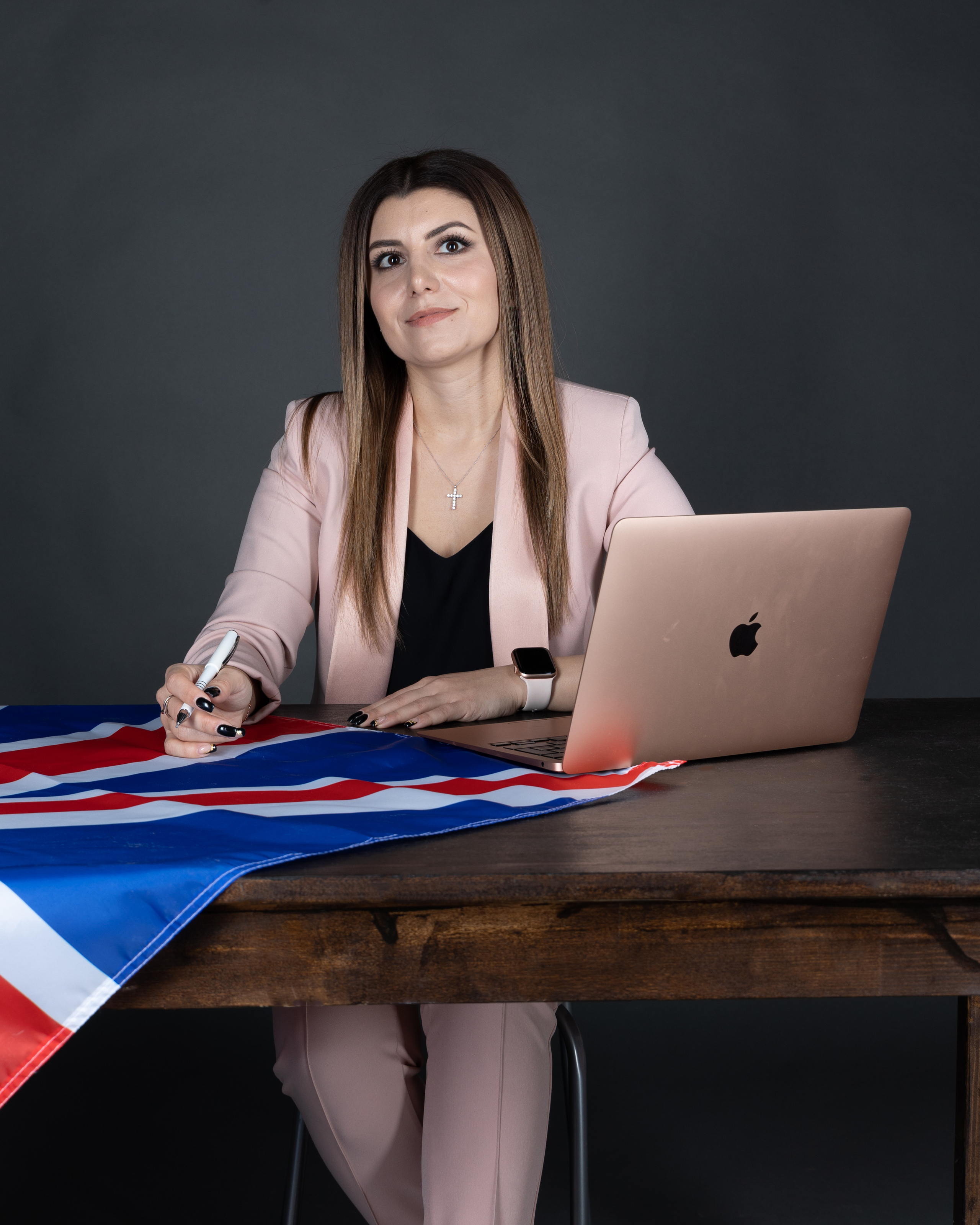 ЛЕНА ПРЕПОДАВАТЕЛЬ АНГЛИЙСКОГО ЯЗЫКА. Фотограф Владимир Роля