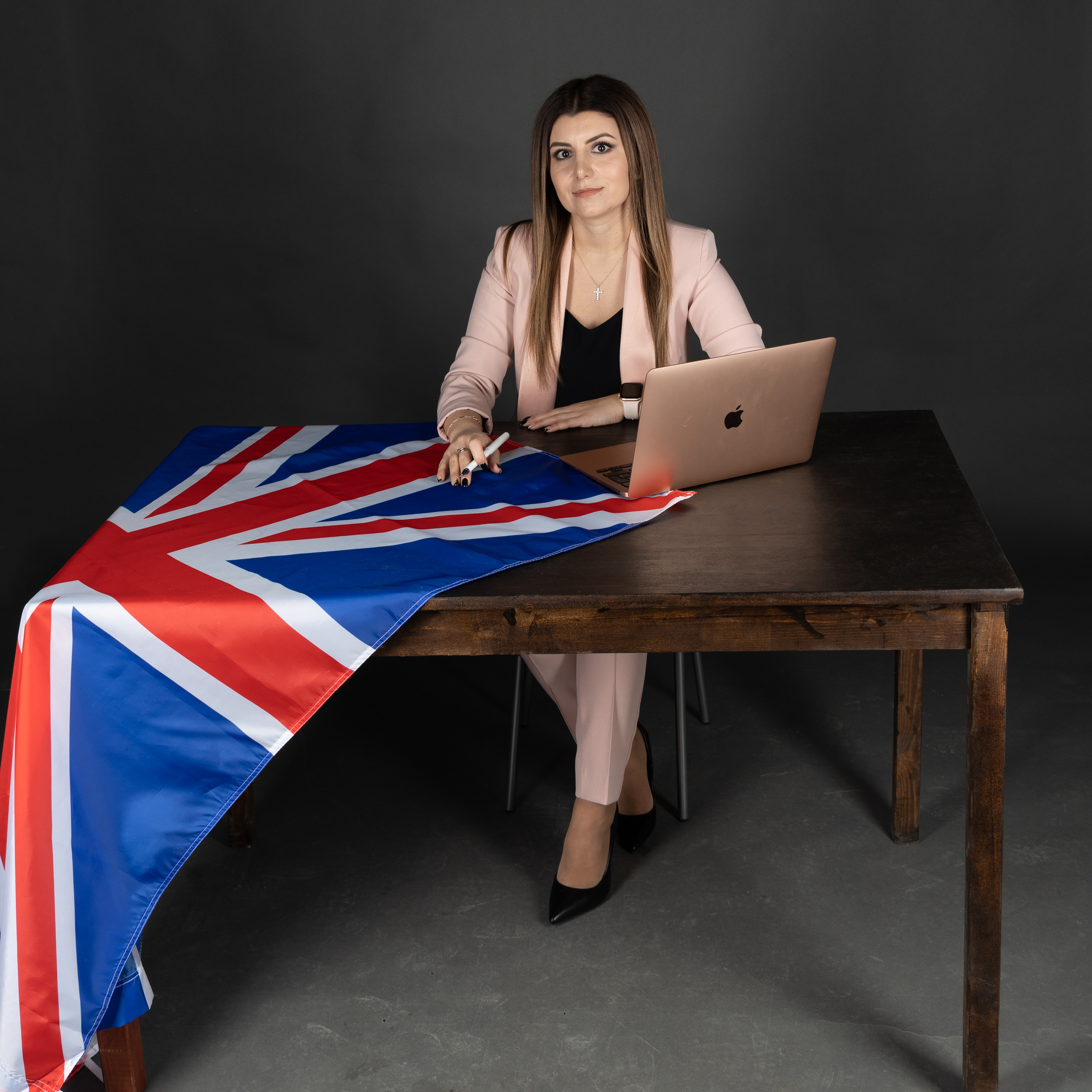 ЛЕНА ПРЕПОДАВАТЕЛЬ АНГЛИЙСКОГО ЯЗЫКА. Фотограф Владимир Роля