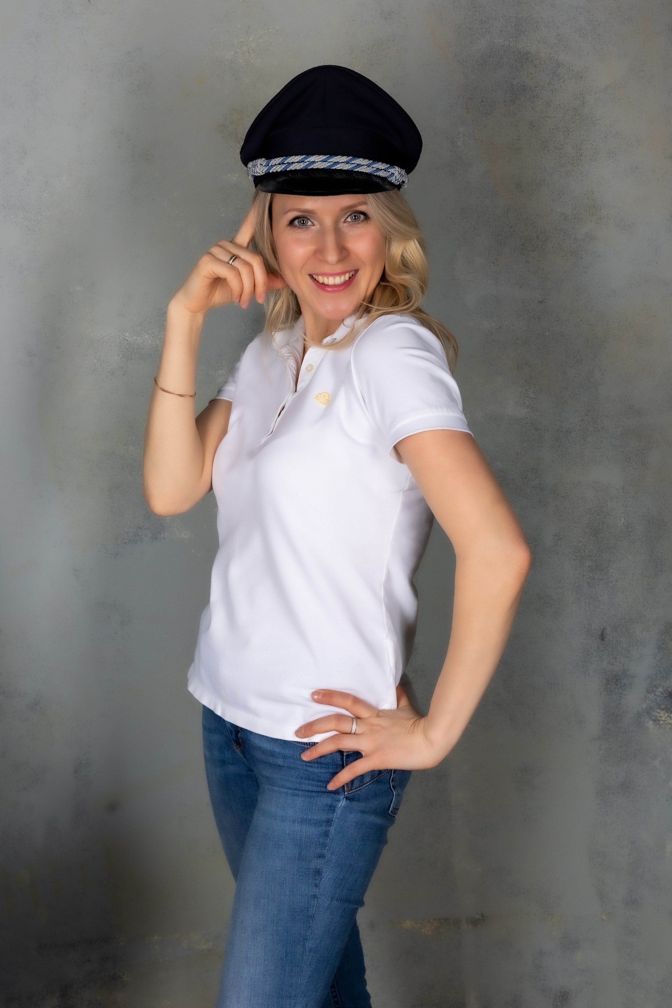 МАМА, ПАПА, МАЛЫШ И СОБАКА. Фотограф Владимир Роля