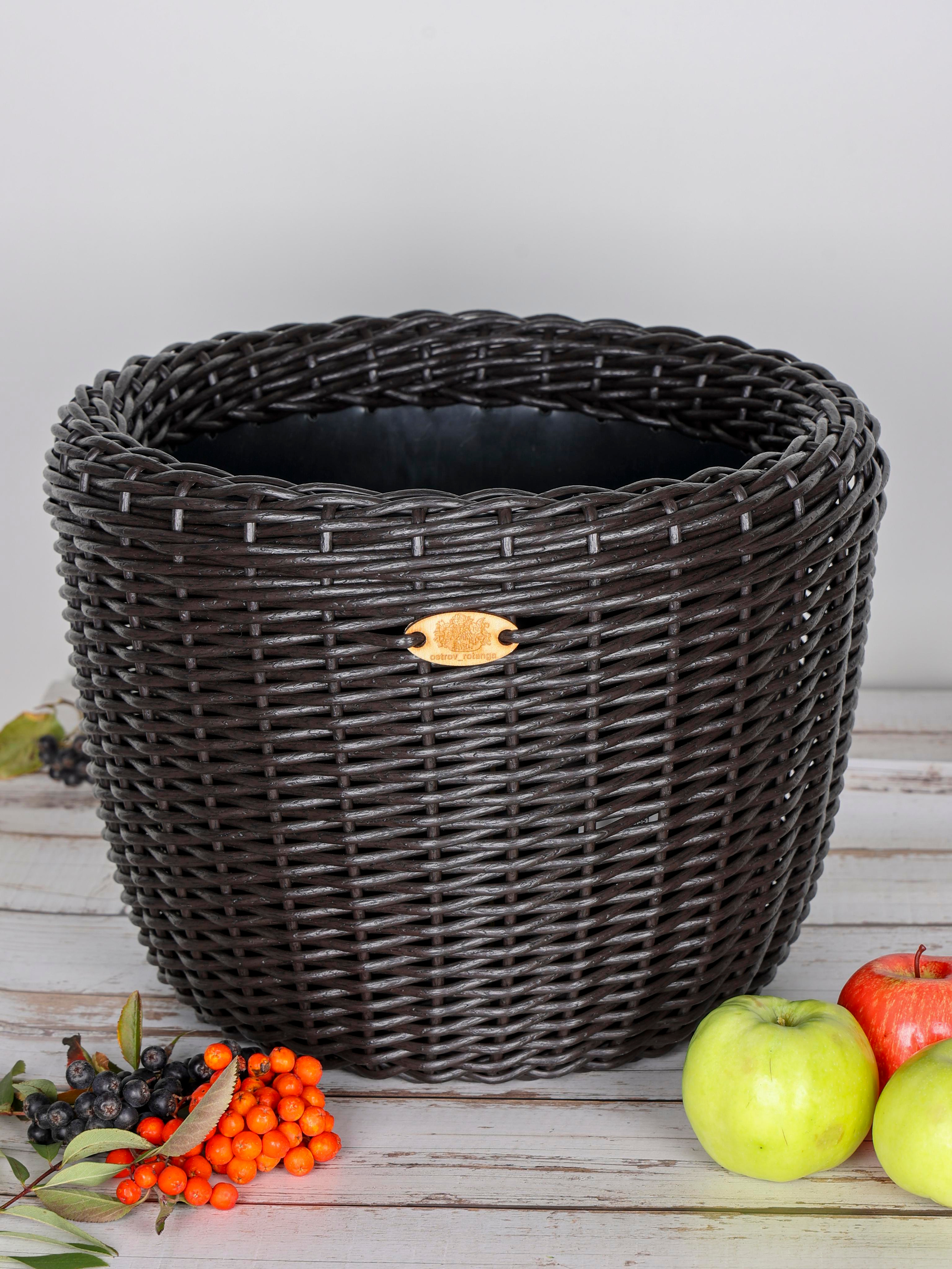 КОРЗИНЫ РОТАНГ. Фотограф Владимир Роля