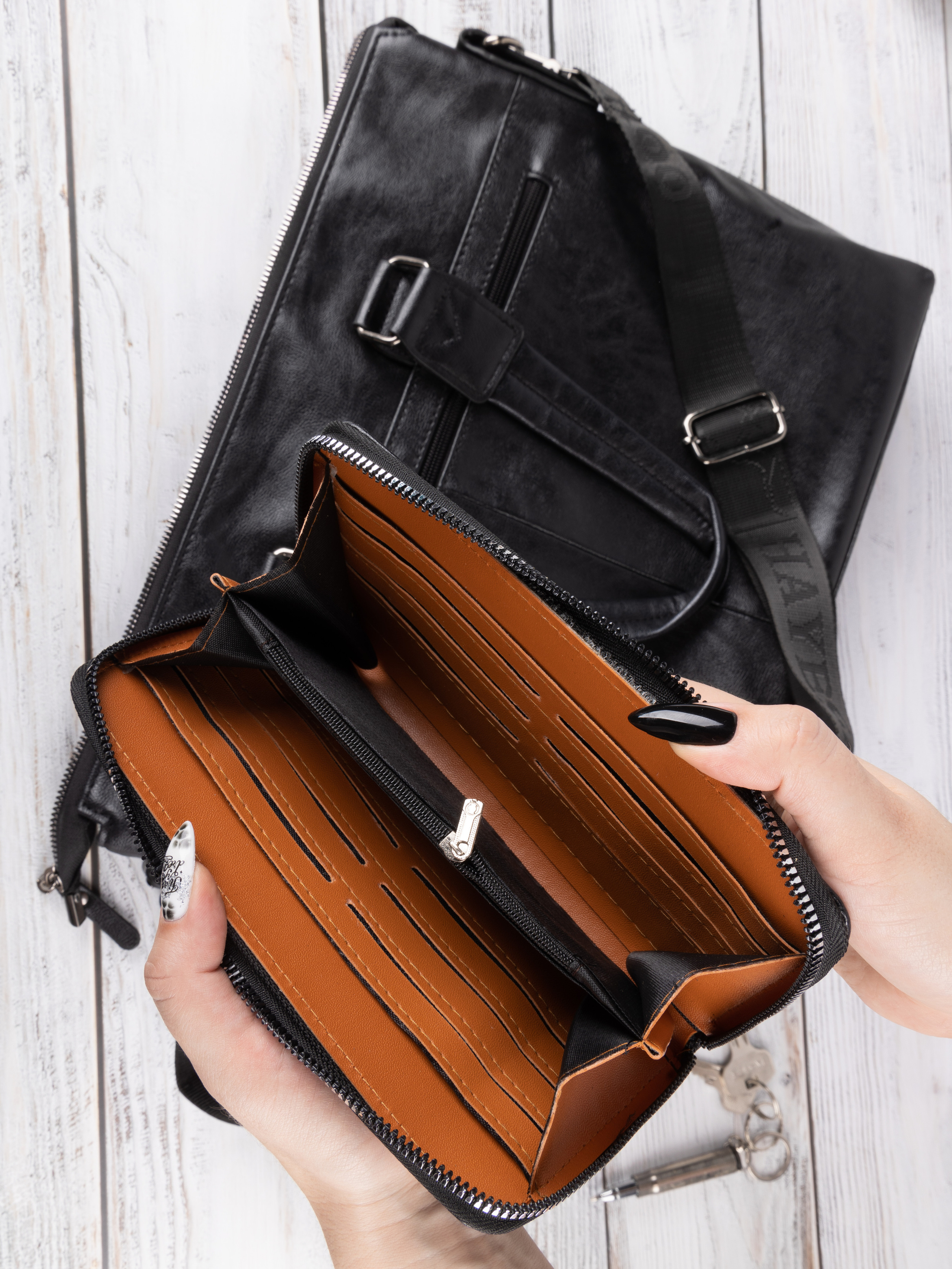 СУМКИ. Фотограф Владимир Роля