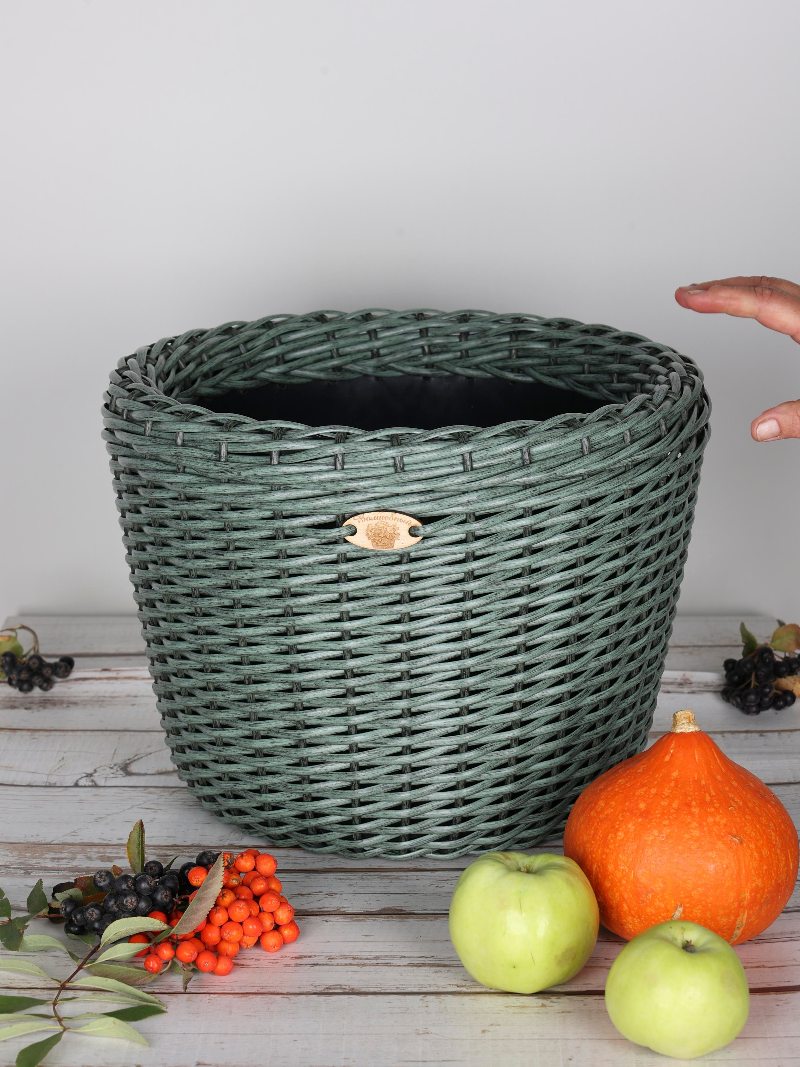 КОРЗИНЫ РОТАНГ. Фотограф Владимир Роля