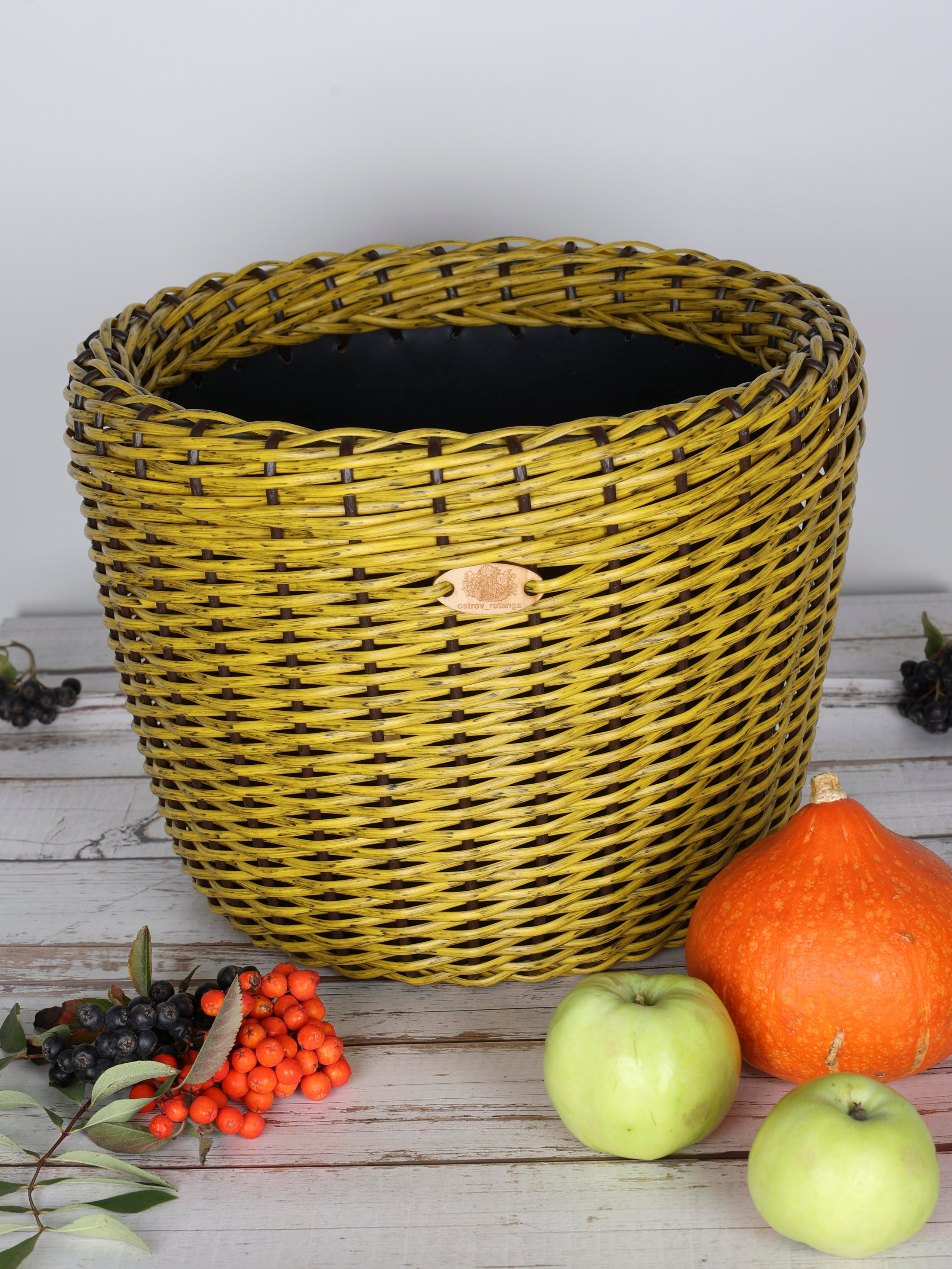 КОРЗИНЫ РОТАНГ. Фотограф Владимир Роля