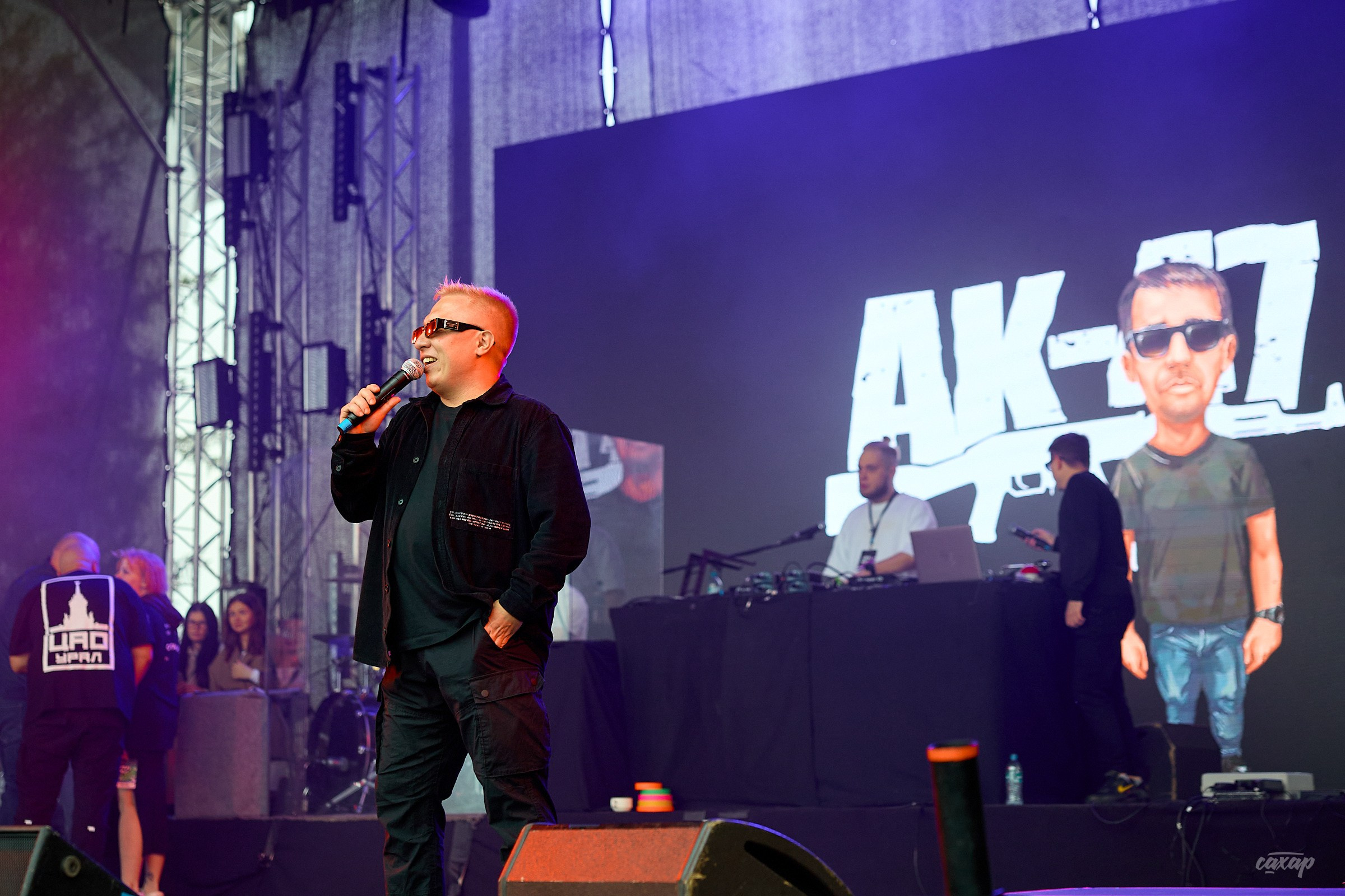 Ак-47, Витя АК. Профессиональный фотограф в Екатеринбурге Юра Сахар