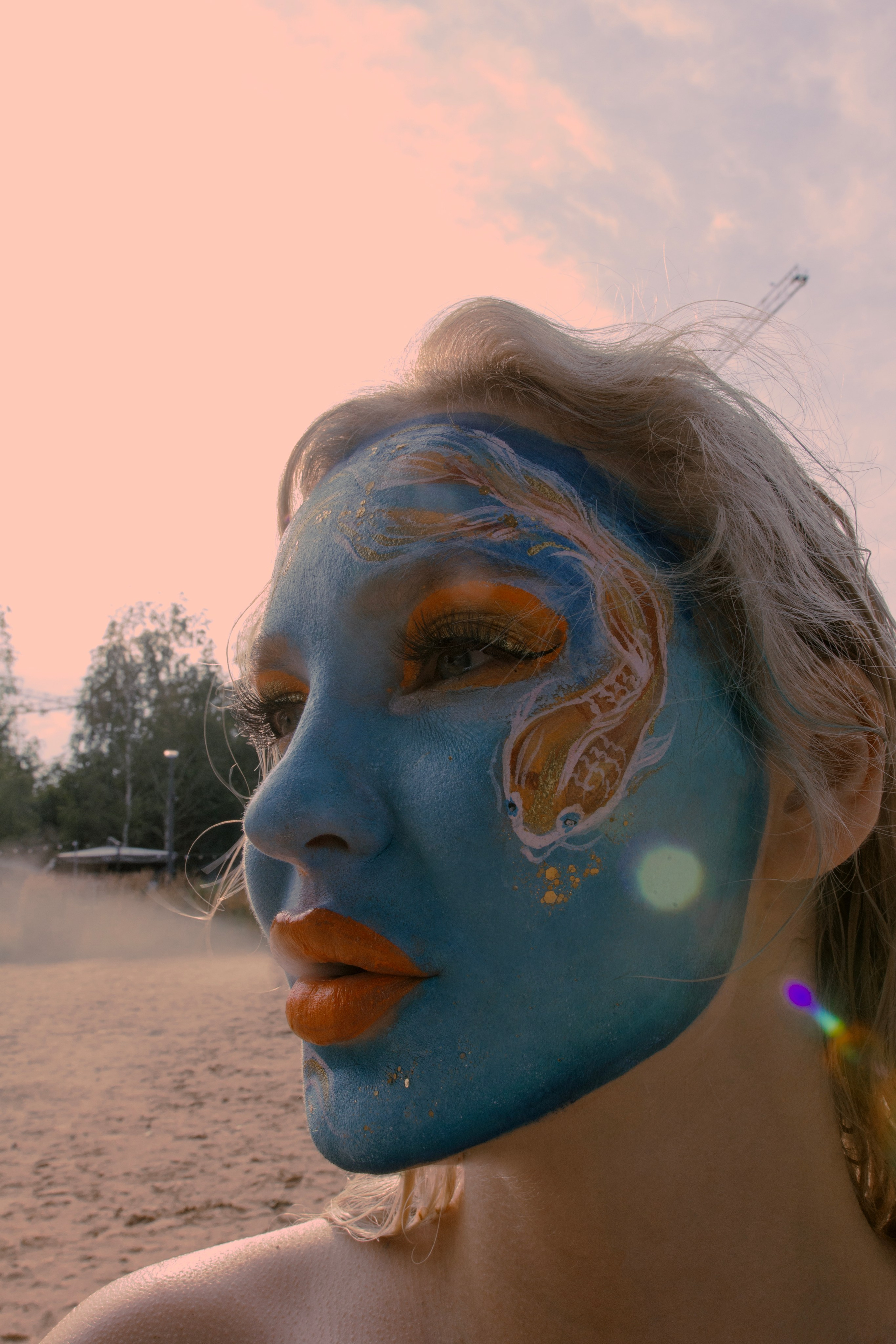 Золотая, ты как здесь оказалась?