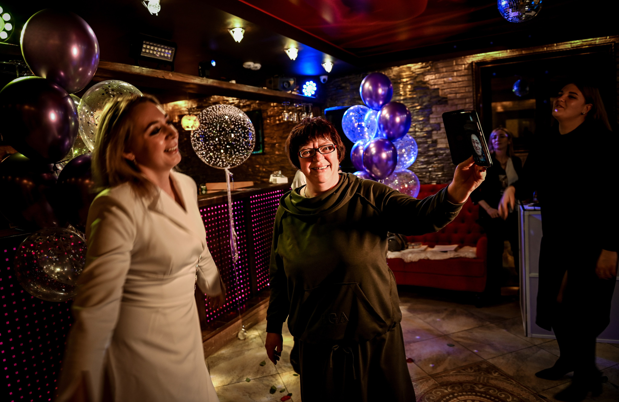 День рождения. Свадебный, семейный, детский, контент фотограф в Омске Максим Ильин