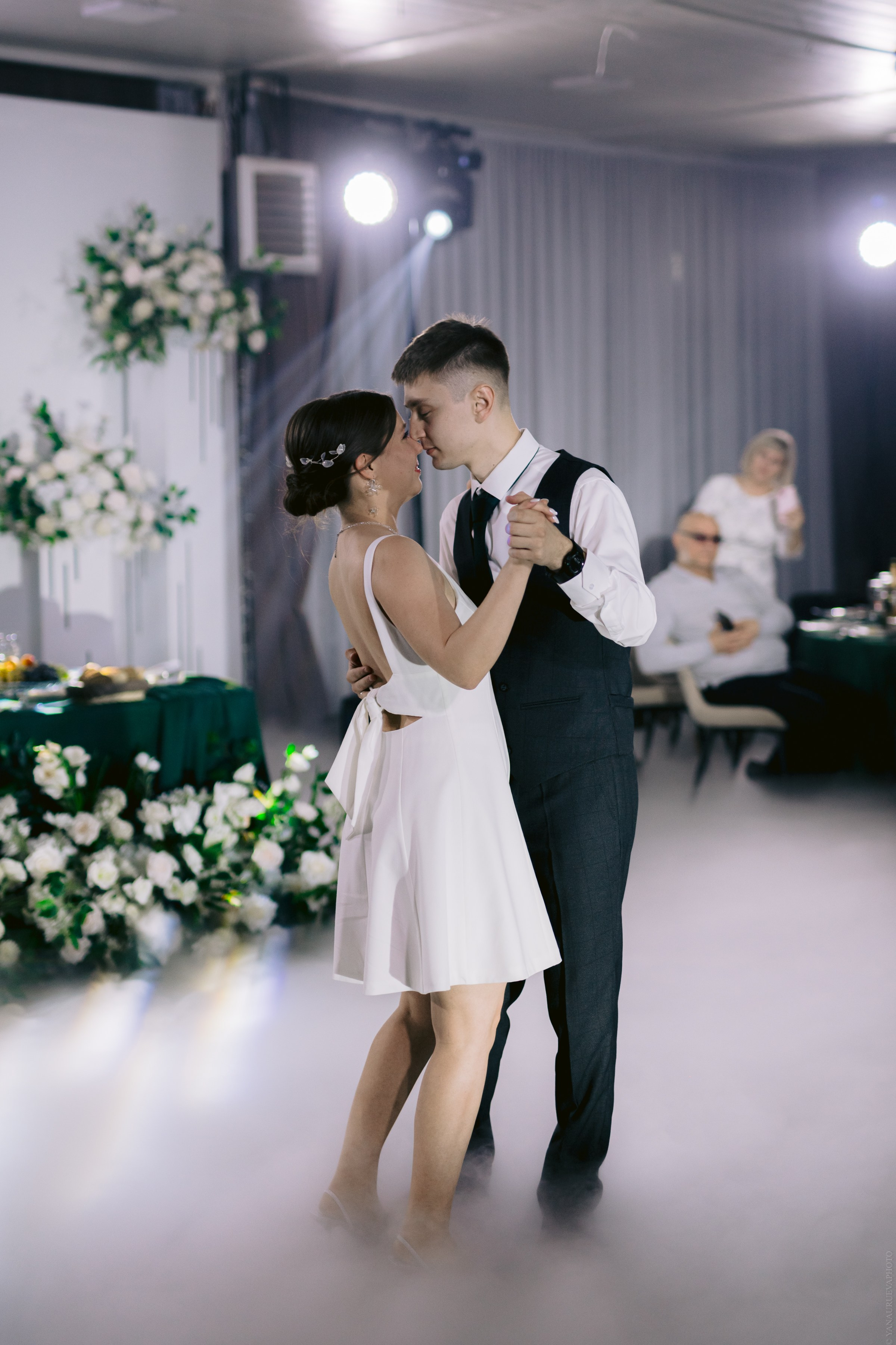 НеИГРЫ и прожарка жениха. Игорь и Дарья. Свадебный и контент- фотограф в Тольятти, Самаре, Москве Яна Уруева