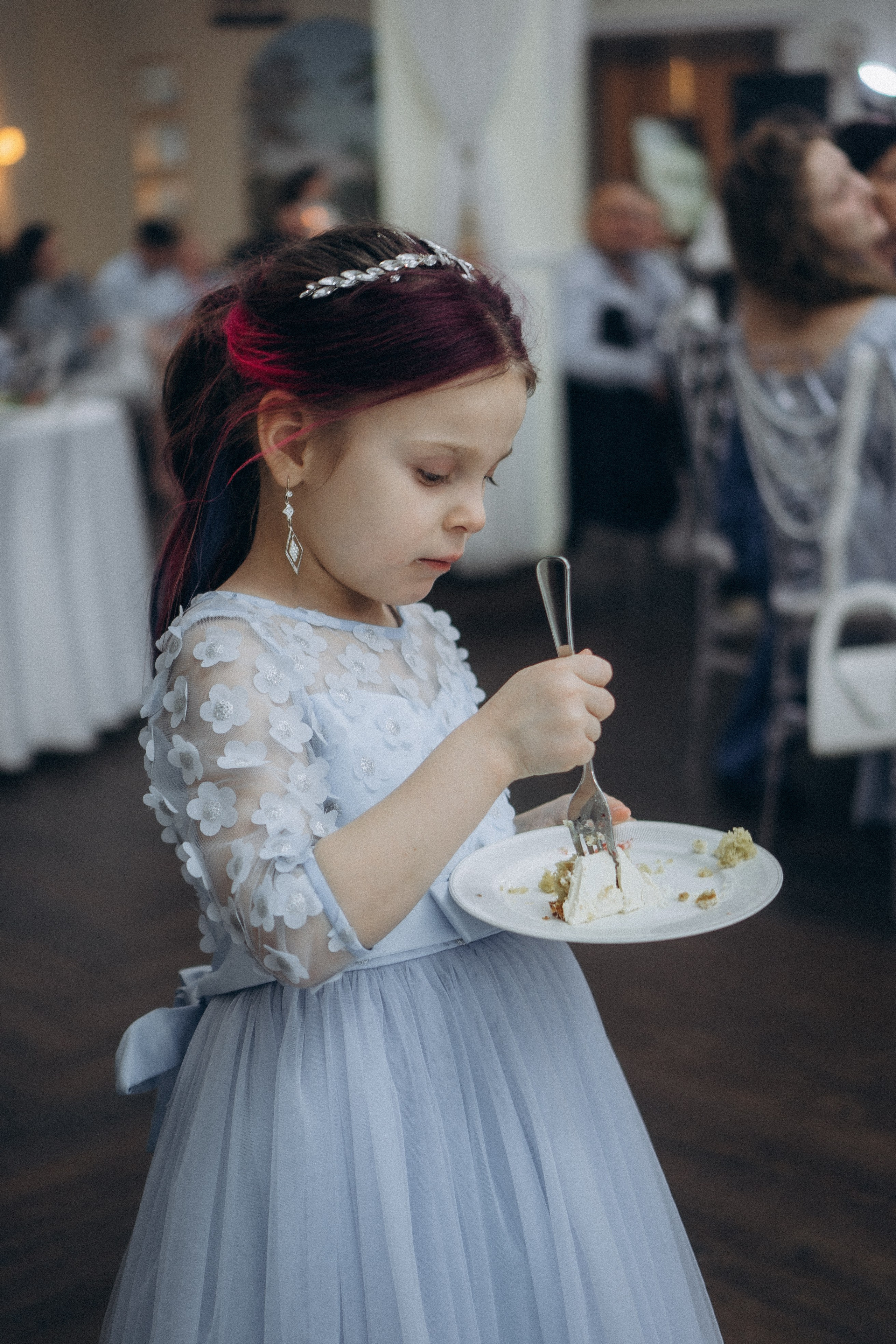 СВАДЕБНАЯ СЬЕМКА СБОРОВ В ОТЕЛЕ И ВЫЕЗД НА ЦЕРЕМОНИЮ (СНЯТО В СИБИРЕ В НИЖНЕВАРТОВСКЕ). Профессиональный фотограф, Санкт-Петербург — Виктория Богомолова