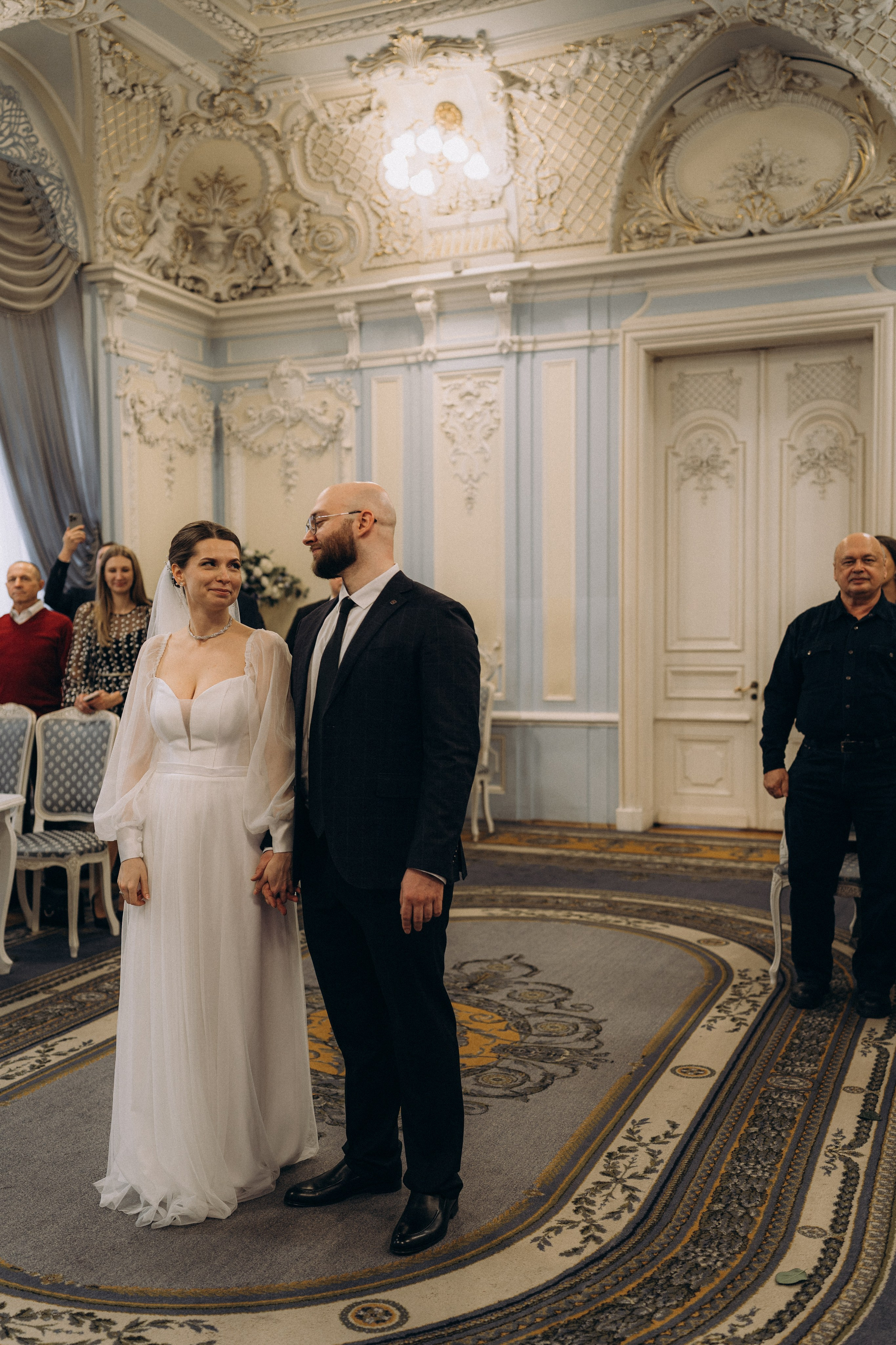 СВАДЕБНАЯ СЬЕМКА ВО ВТОРОМ ДВОРЦЕ (ДЕКАБРЬ) ТАКЖЕ СЬЕМКА В СТУДИИ НА ЧЕРНЫШЕВСКОЙ. Профессиональный фотограф, Санкт-Петербург — Виктория Богомолова