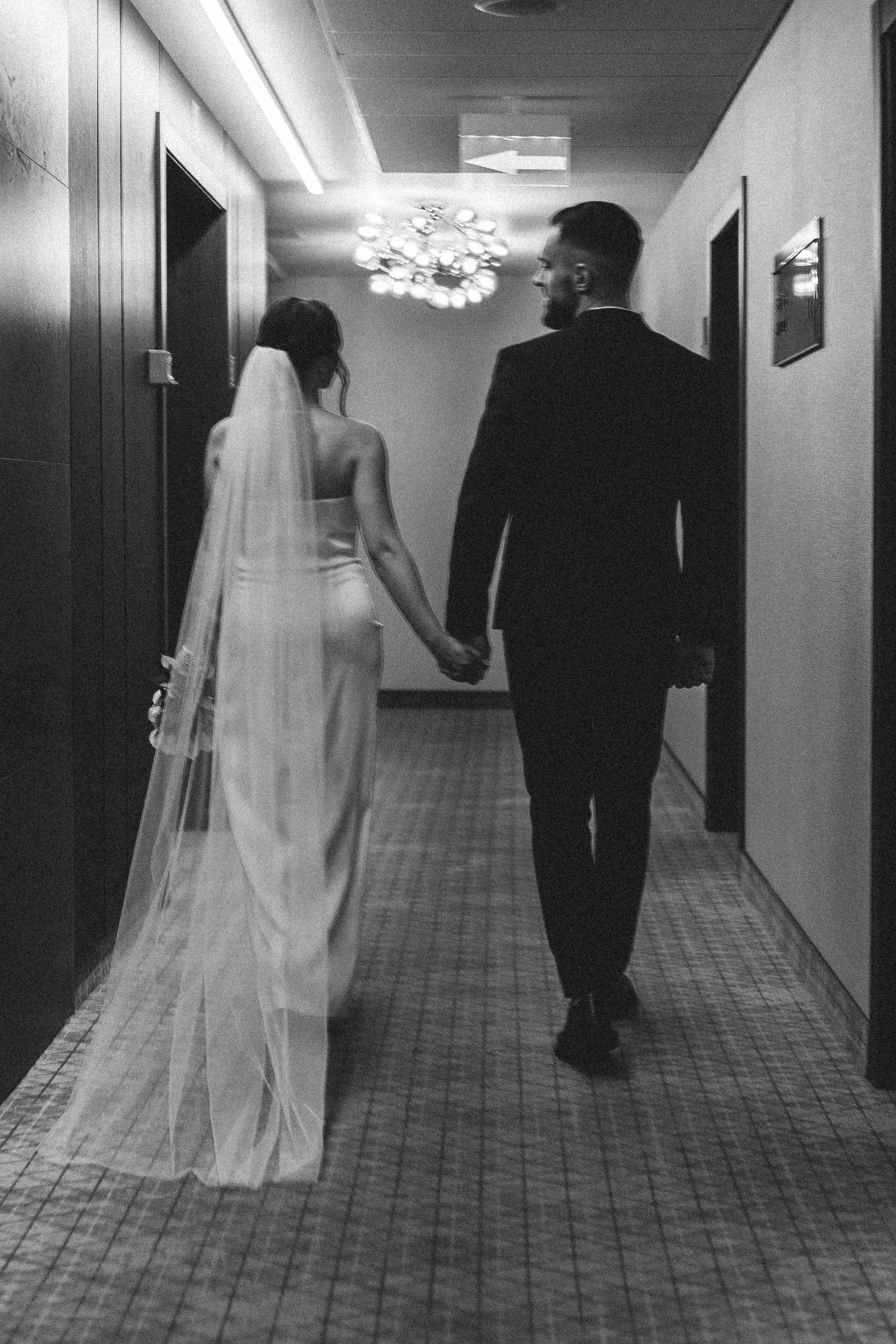 СВАДЕБНАЯ СЬЕМКА СБОРОВ ЖЕНИХА И НЕВЕСТЫ В ОТЕЛЕ И ТАКЖЕ ФОТОСЕССИИЯ В ОТЕЛЕЕ МЕГАПОЛИС БРЯНСК. Профессиональный фотограф, Санкт-Петербург — Виктория Богомолова