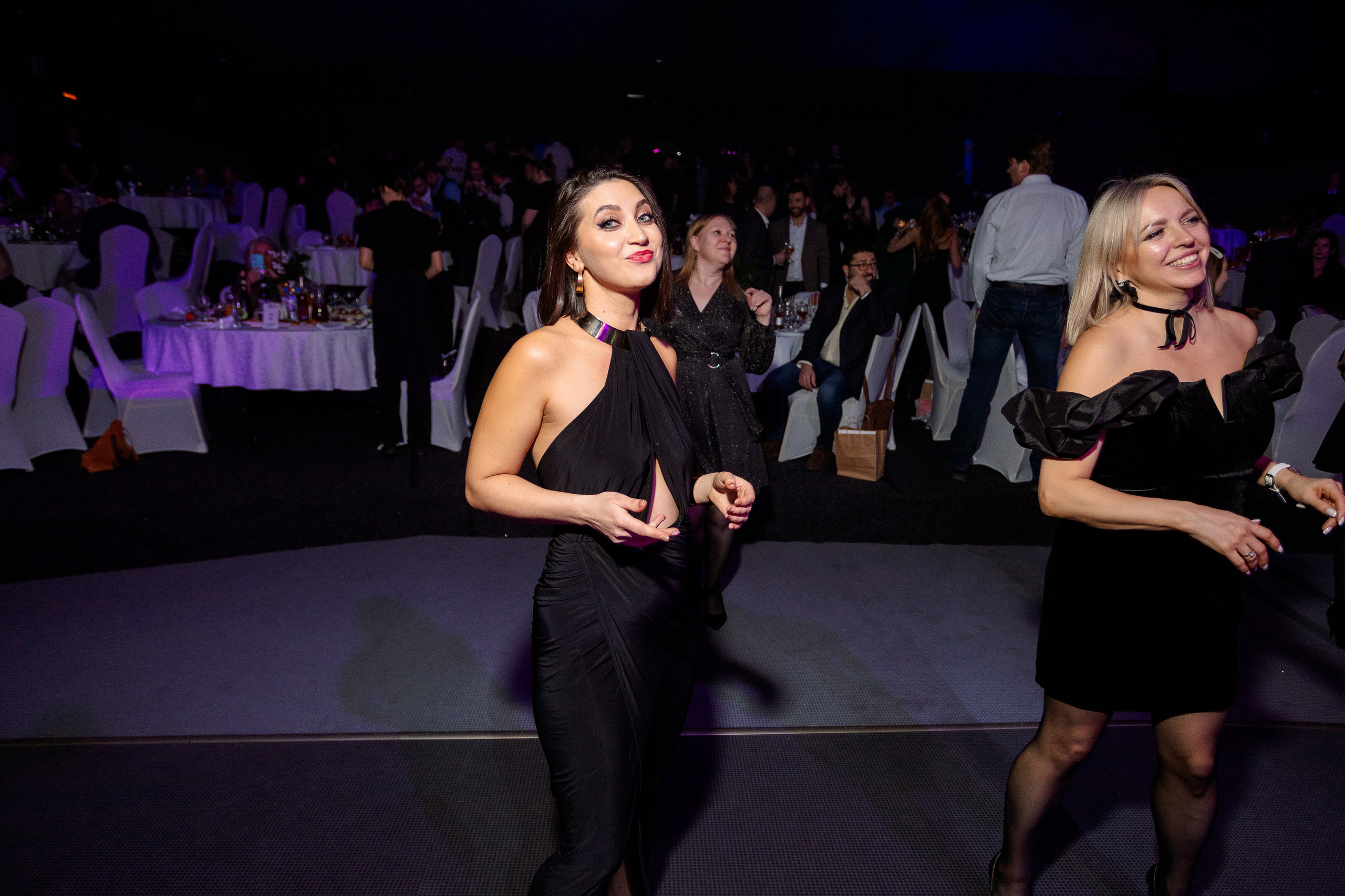 РЕПОРТАЖ: НОВЫЙ ГОД В ДК МЕТАЛЛУРГ. Профессиональный фотограф в Ижевске Леша Петров