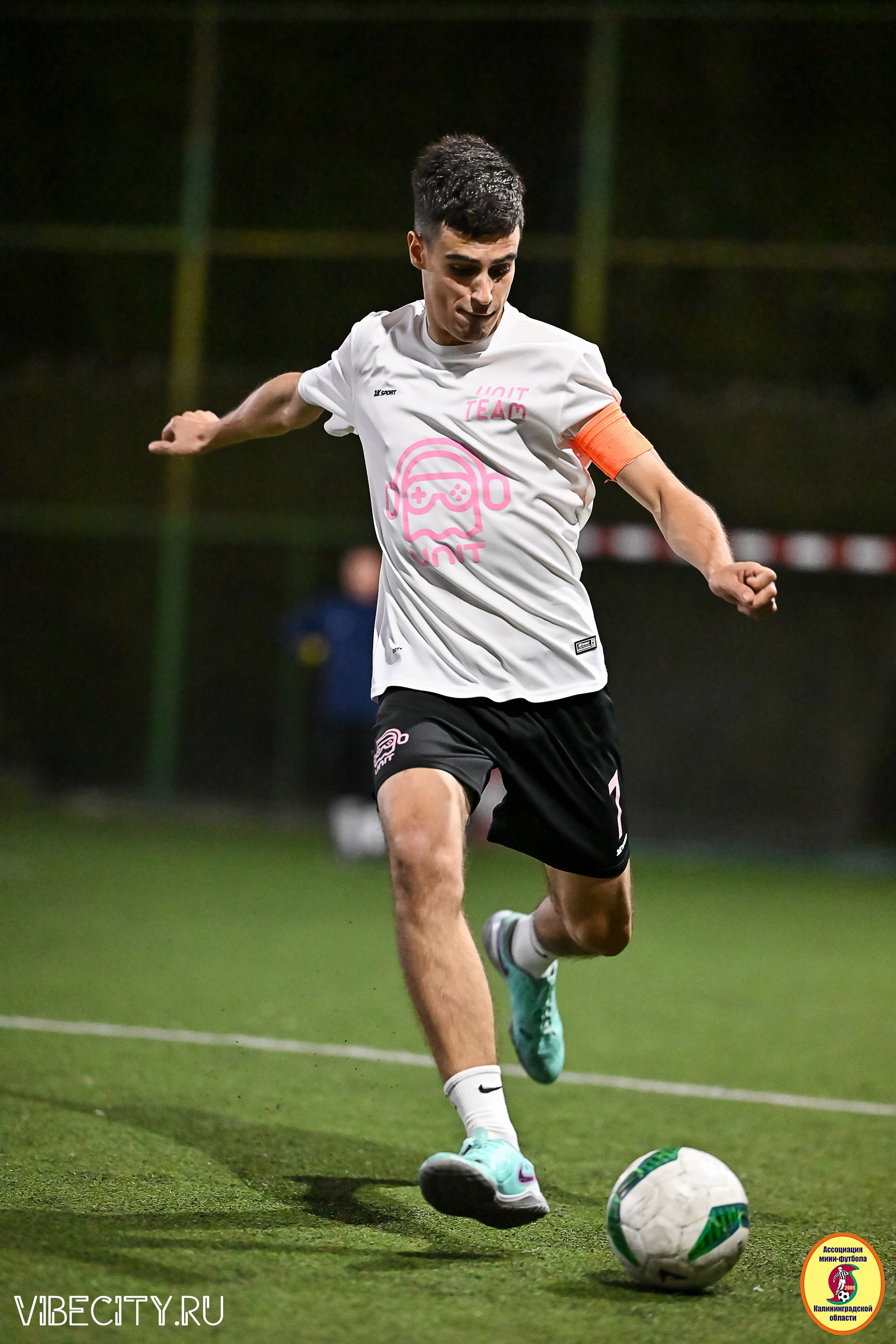 ФИНАЛЬНЫЕ ИГРЫ КУБКА МИНИ-ФУТБОЛЬНОЙ ЛИГИ И КУБКА КОРПОРАТИВНОЙ МФЛ 2025. VIBECITY.RU Вайб Сити Ру Фоторепортажи Фотоотчеты Калининград