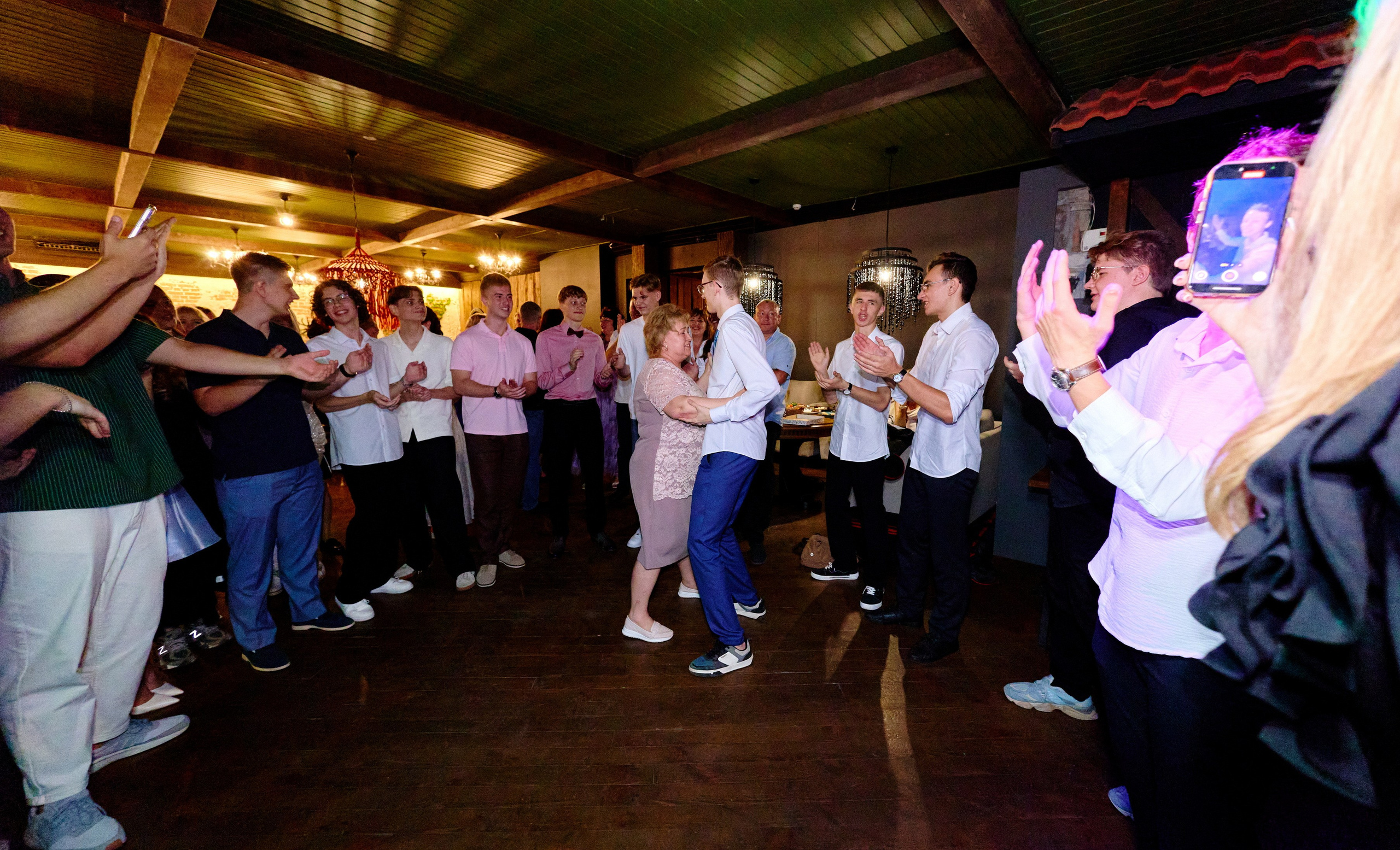 Выпускной 35 Сош. Фотограф Выпускные альбомы Таганрог Сергей Коробченко