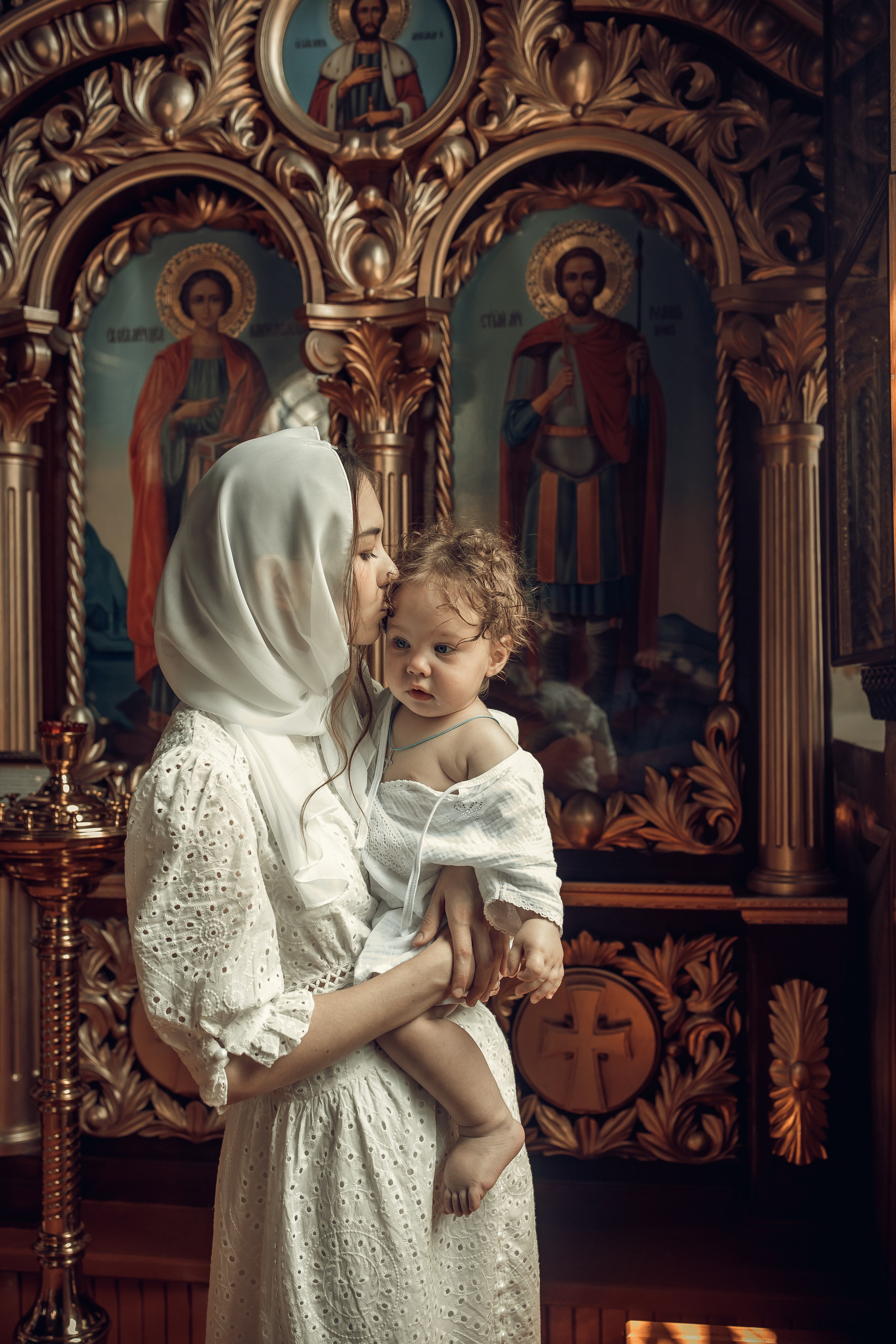 Таинство Крещения Мирона. Свято-Успенский храм. Свадебный фотограф Краснодар Инна Кириенко