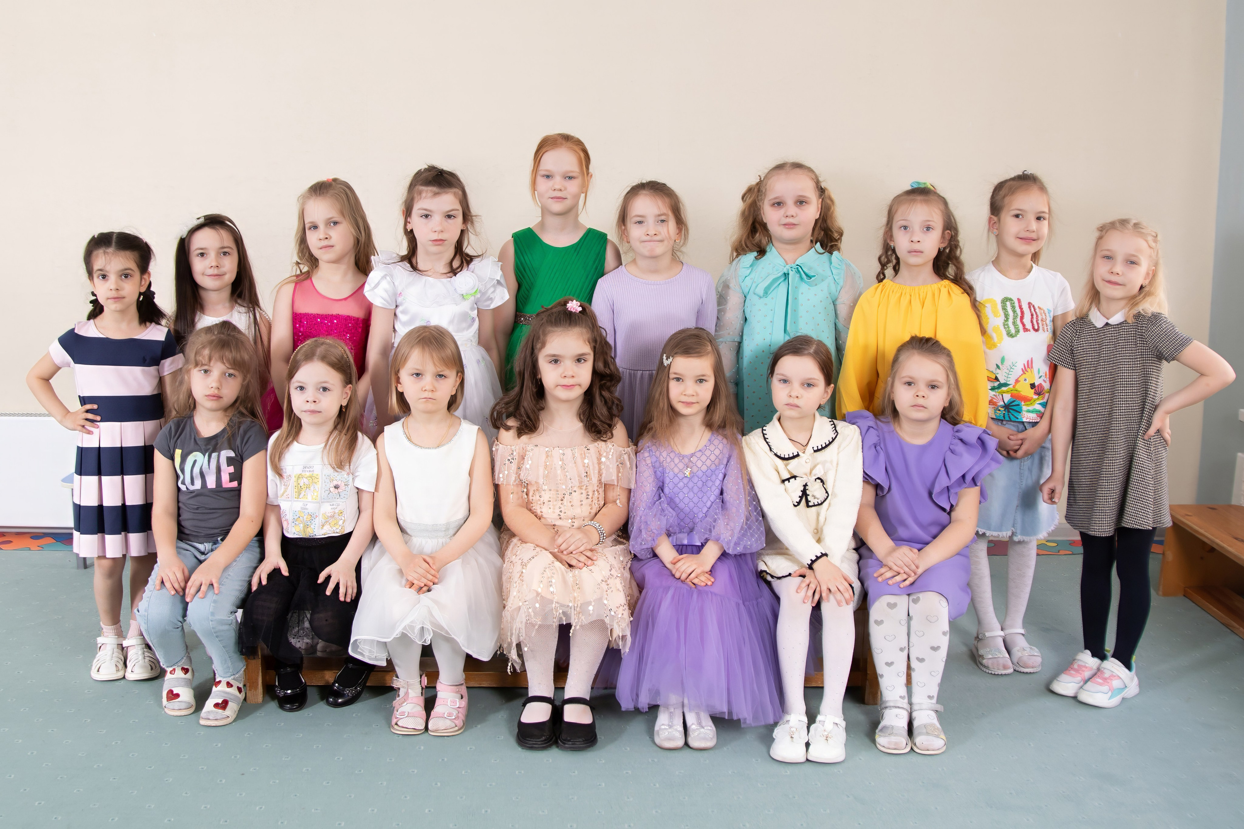 Галерея фотографий для детского сада. Выпускные фотоальбомы на заказ в Москве. Ксения Фоломкина